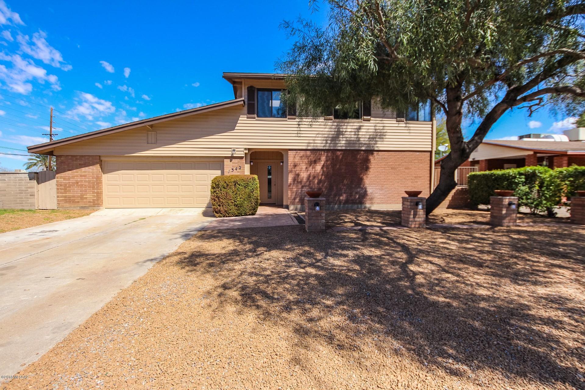 Vista Del Lago - Residential