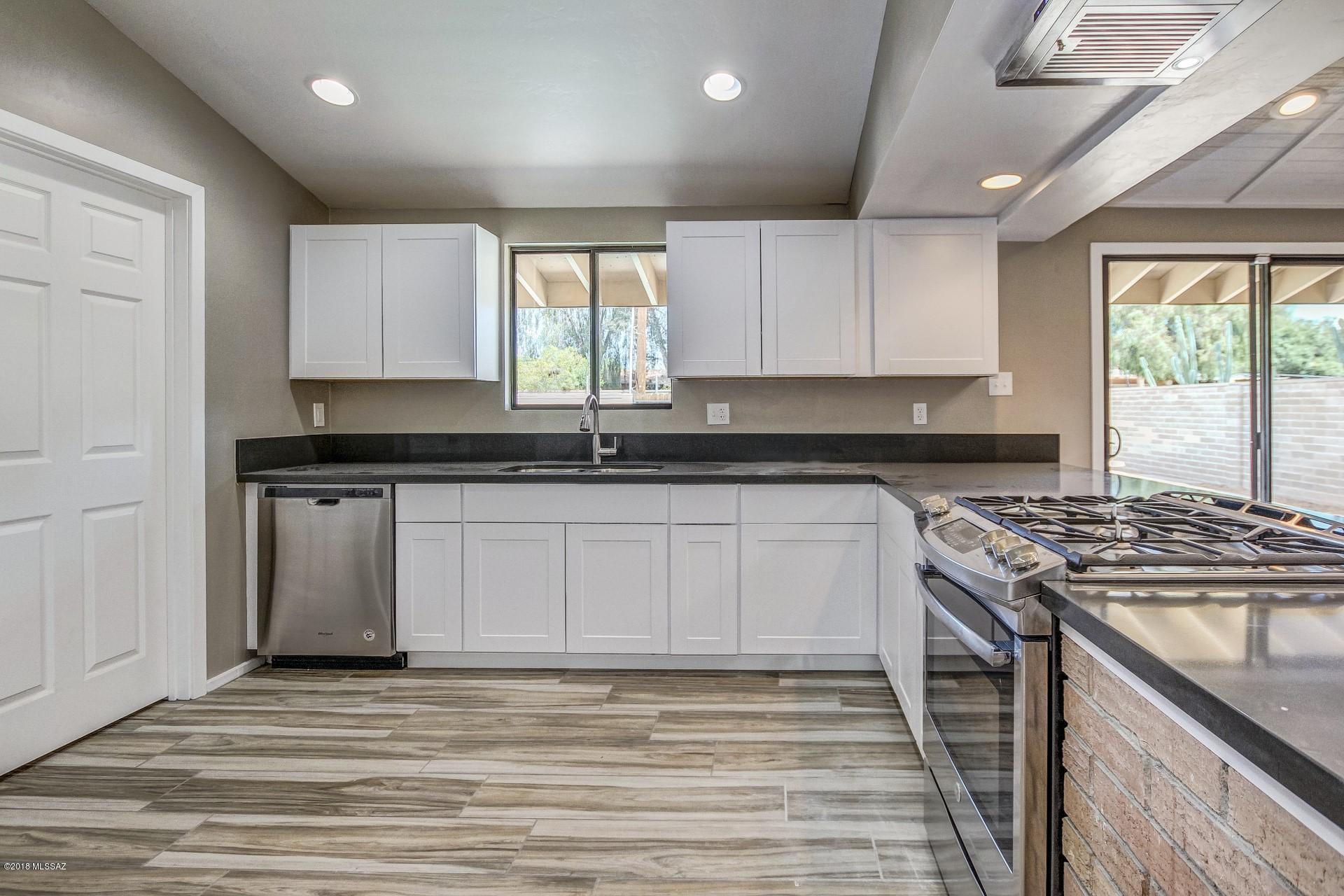 Vista Del Lago - Residential