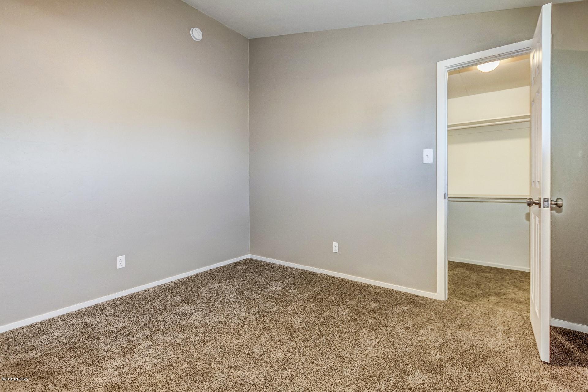 Vista Del Lago - Residential