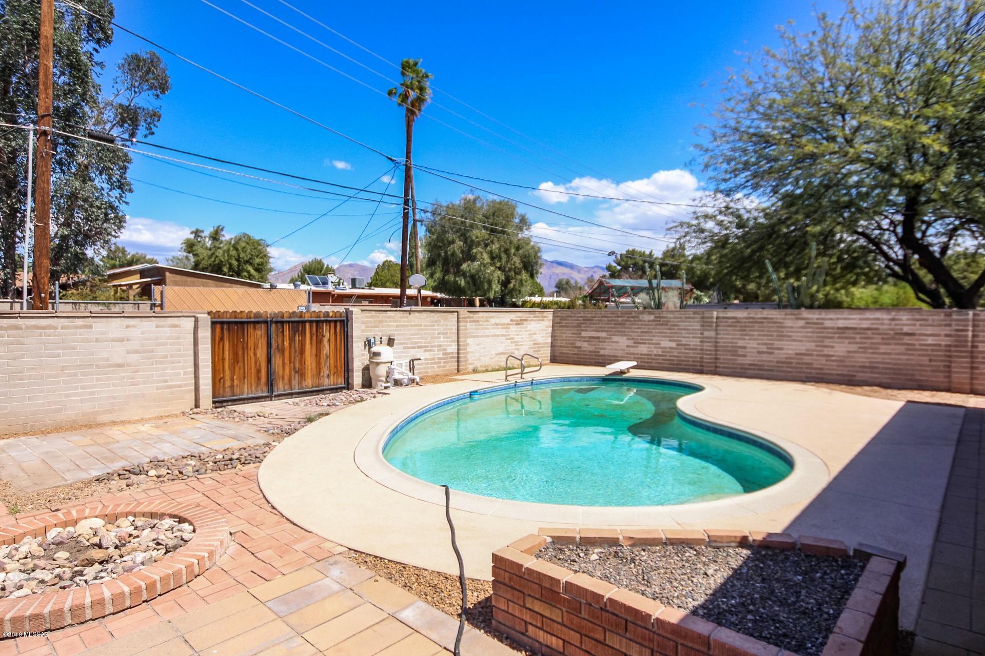 Vista Del Lago - Residential