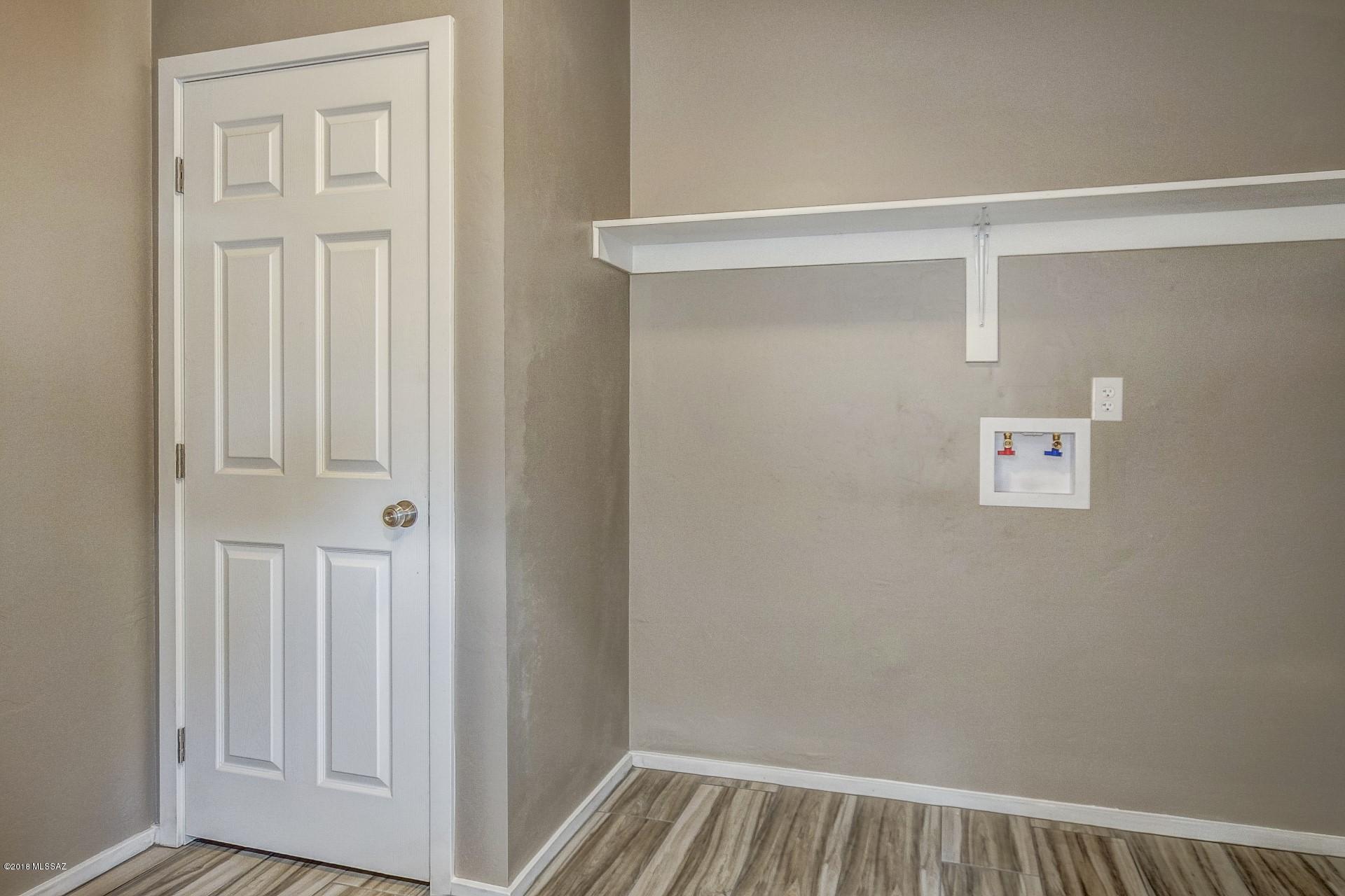 Vista Del Lago - Residential
