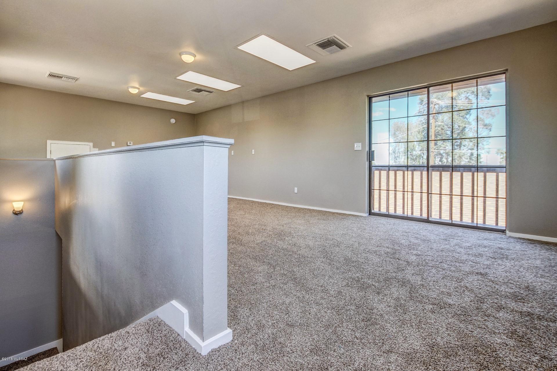 Vista Del Lago - Residential