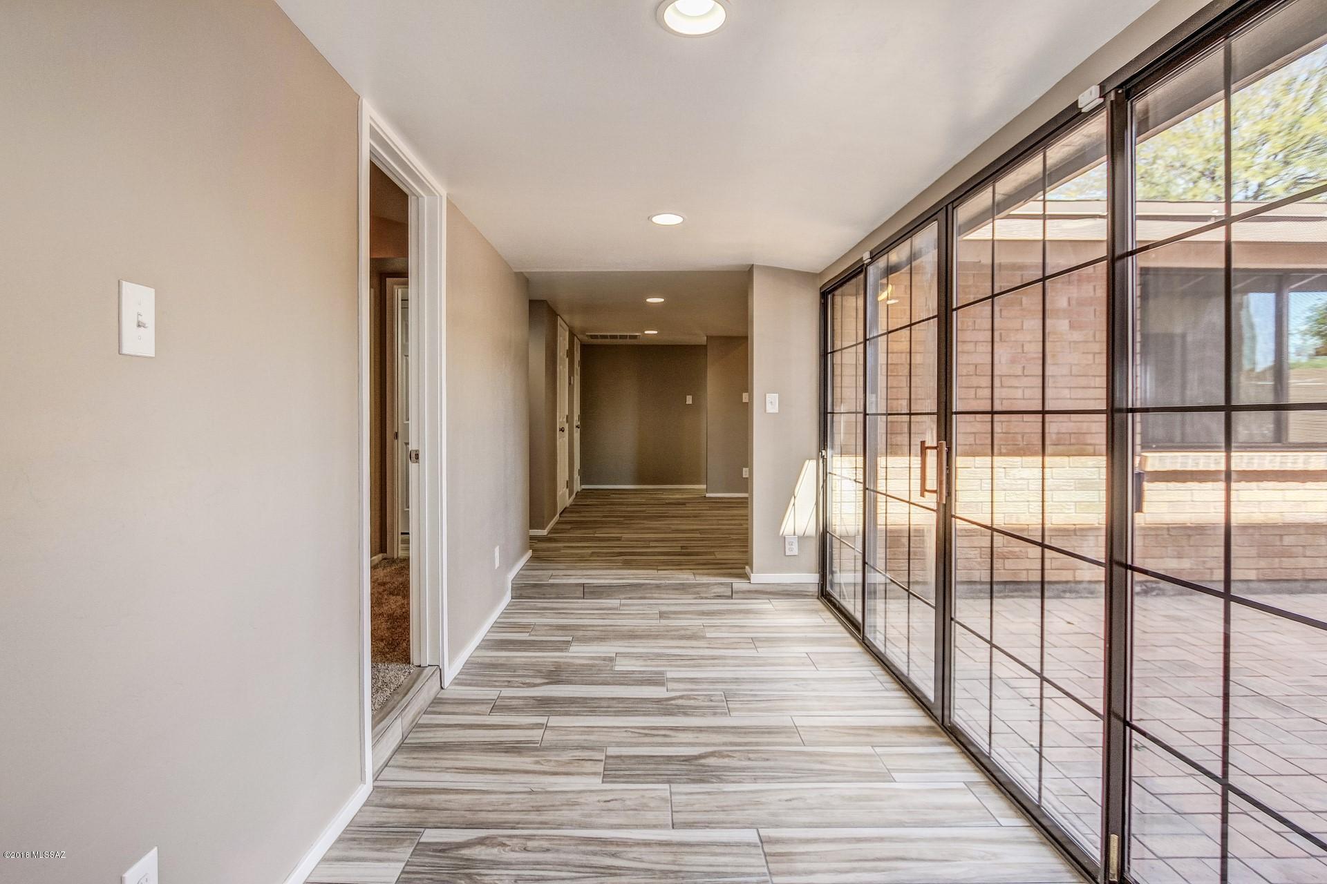 Vista Del Lago - Residential