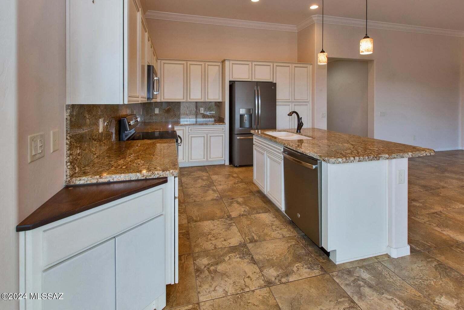 Saddlebrooke Ranch - Residential Lease