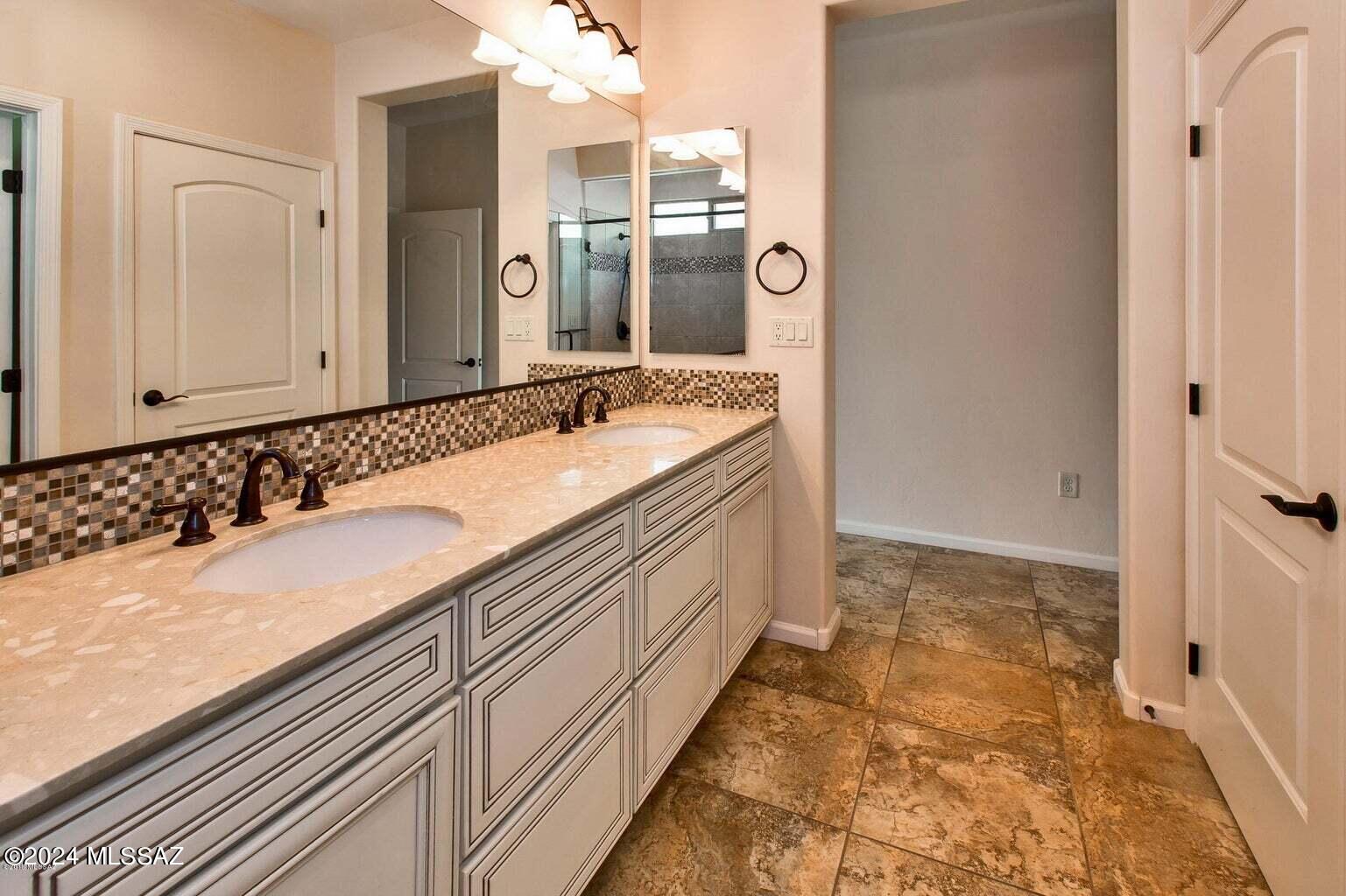Saddlebrooke Ranch - Residential Lease