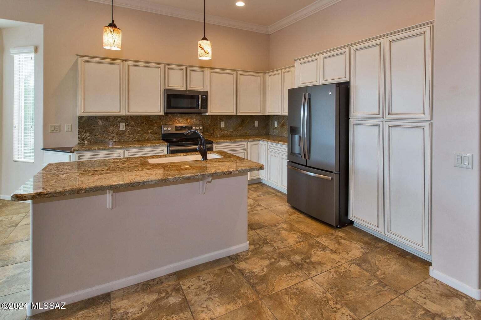 Saddlebrooke Ranch - Residential Lease