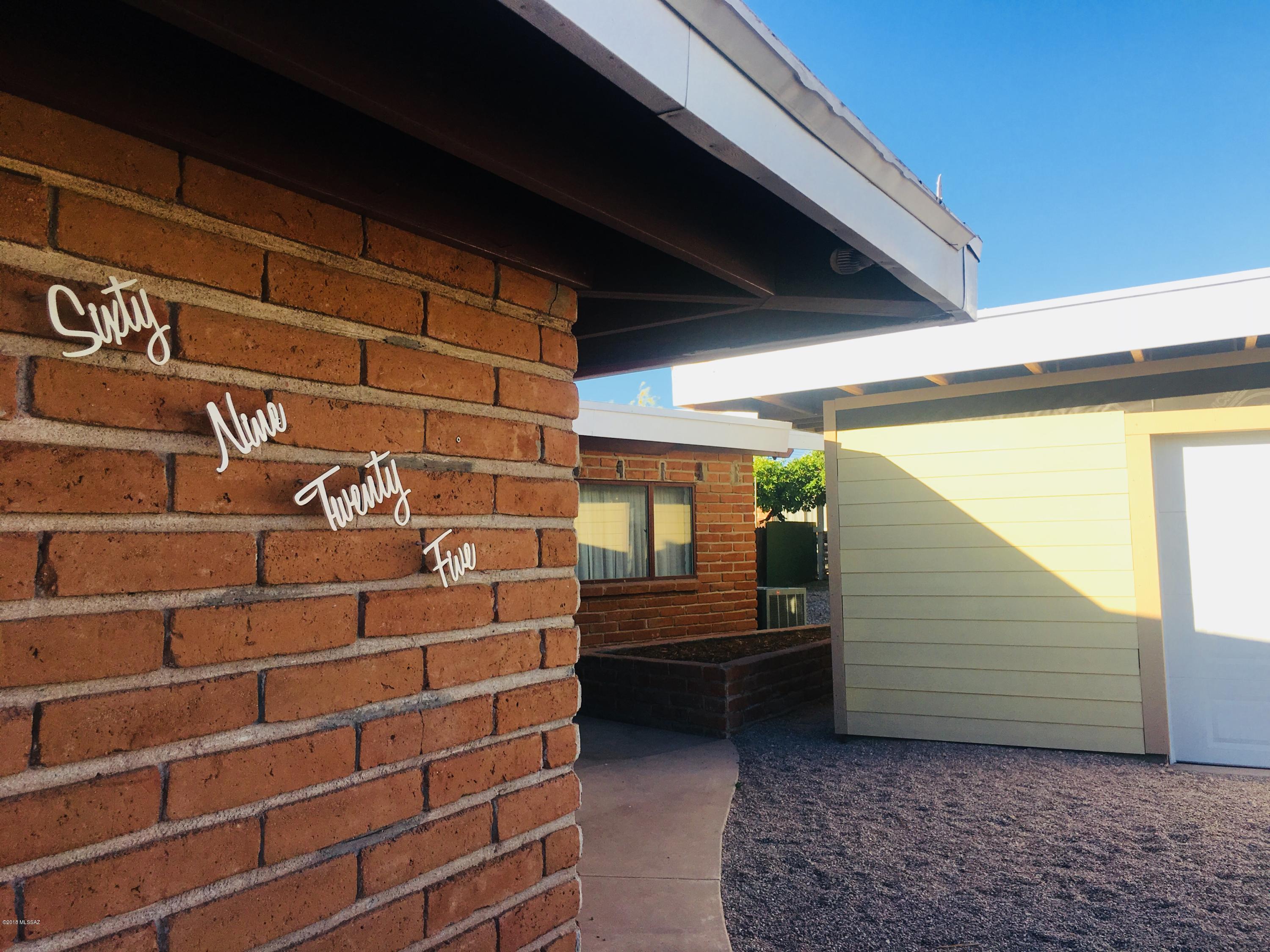 Kingston Knolls Terrace - Residential