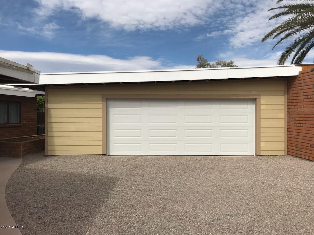 Kingston Knolls Terrace - Residential