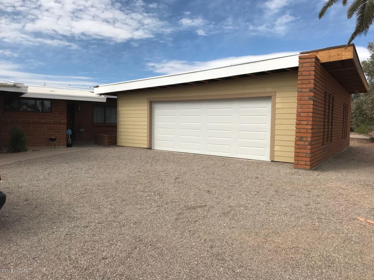 Kingston Knolls Terrace - Residential