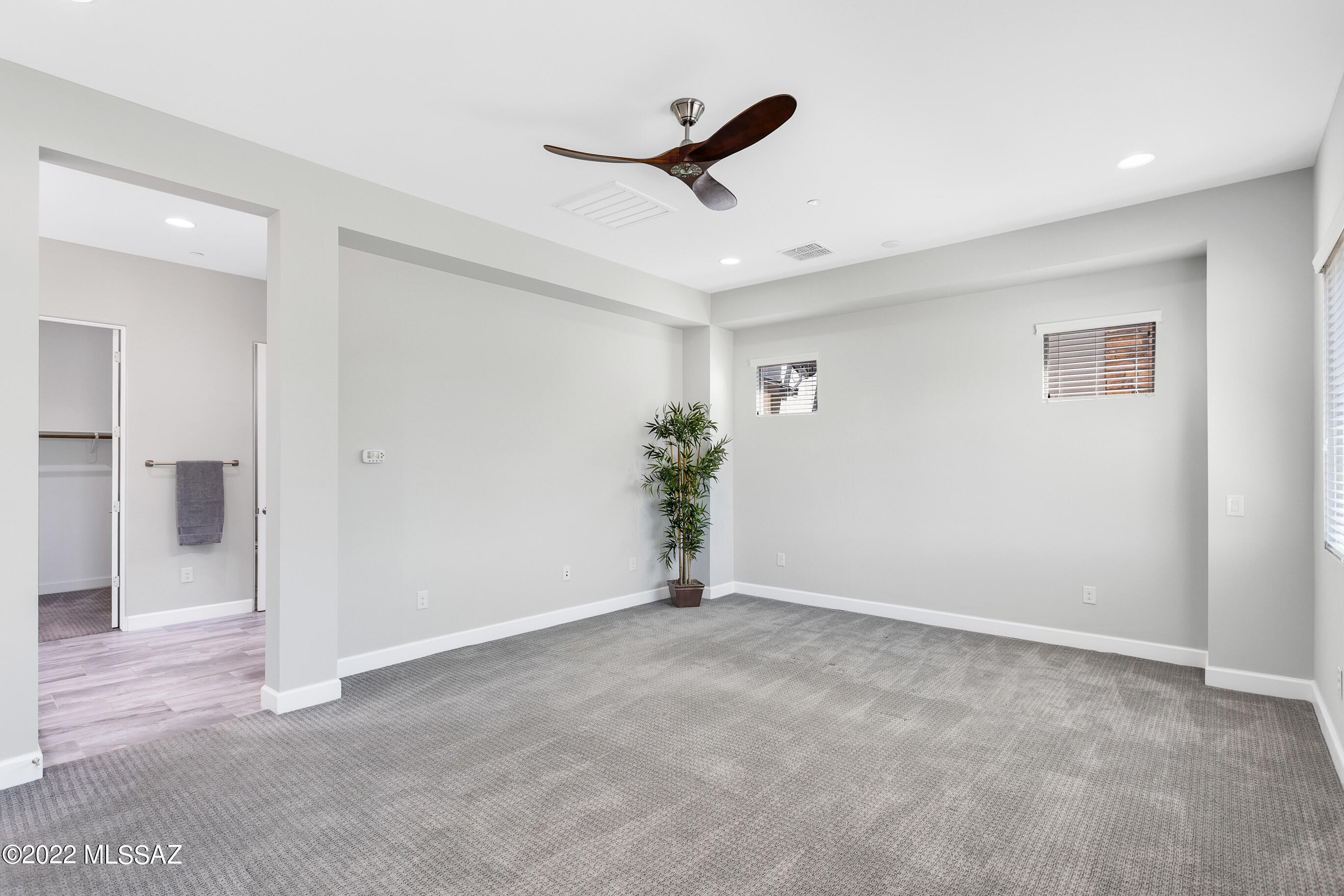 The Enclave At Stone Canyon V - Residential