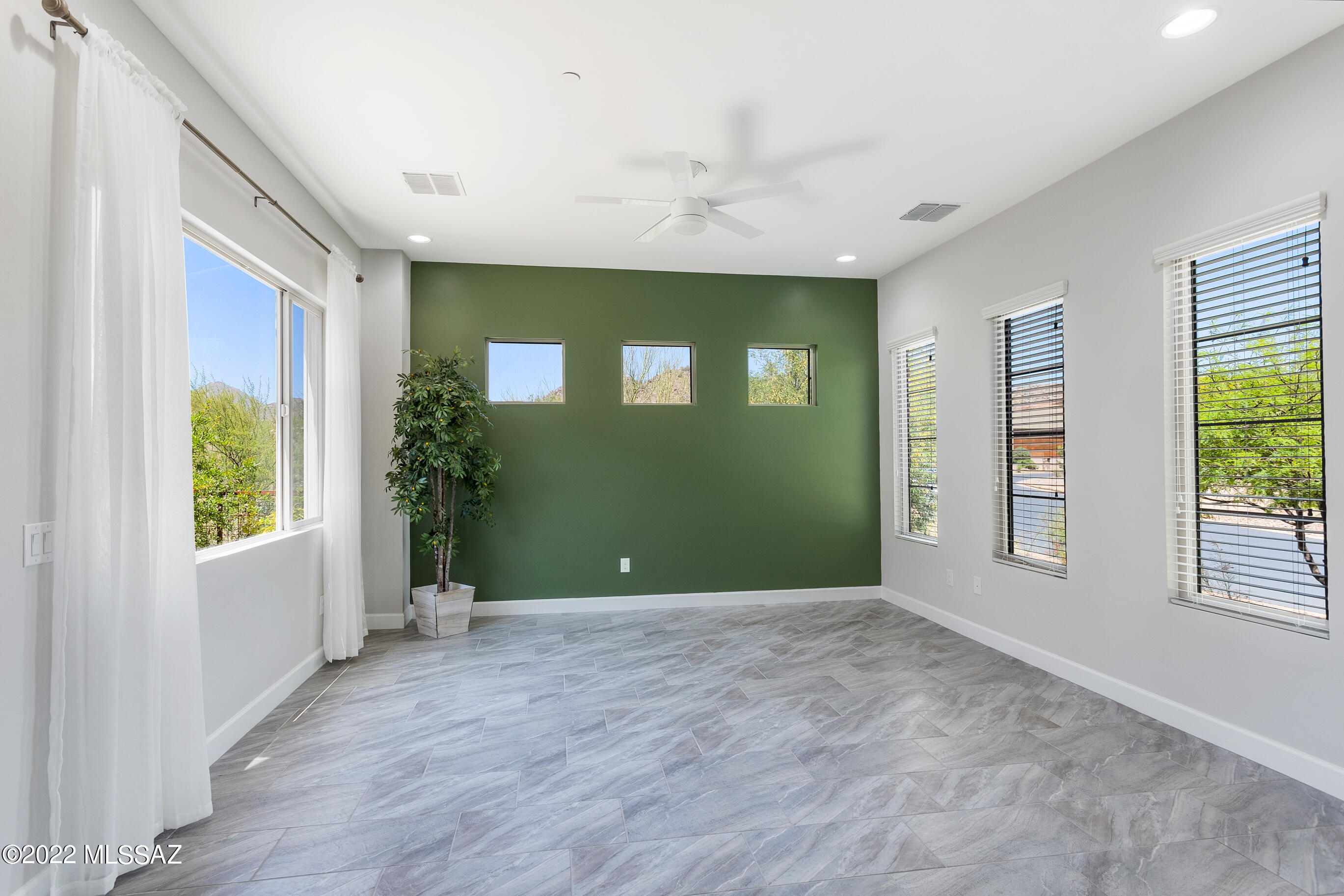 The Enclave At Stone Canyon V - Residential