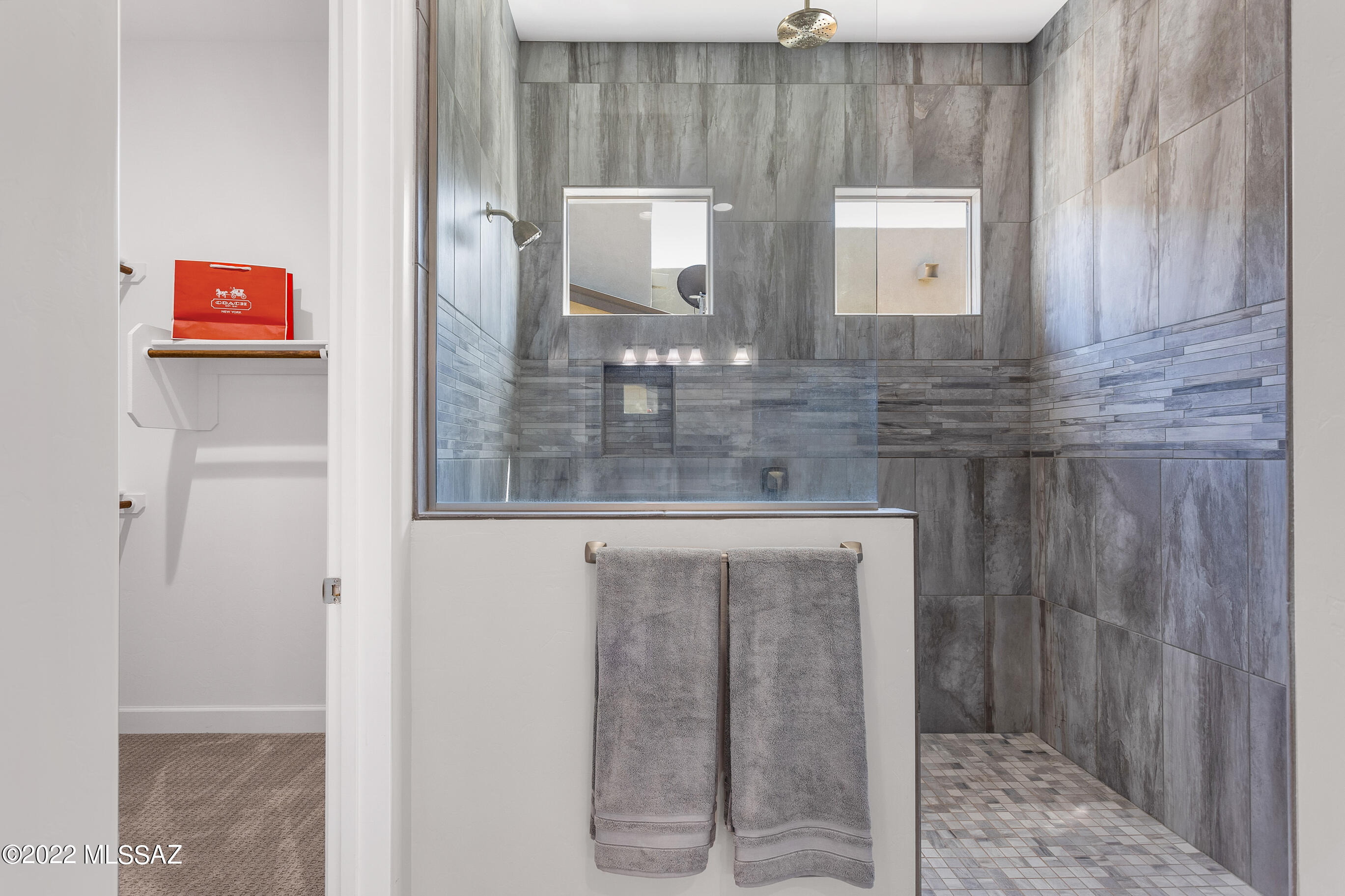 The Enclave At Stone Canyon V - Residential