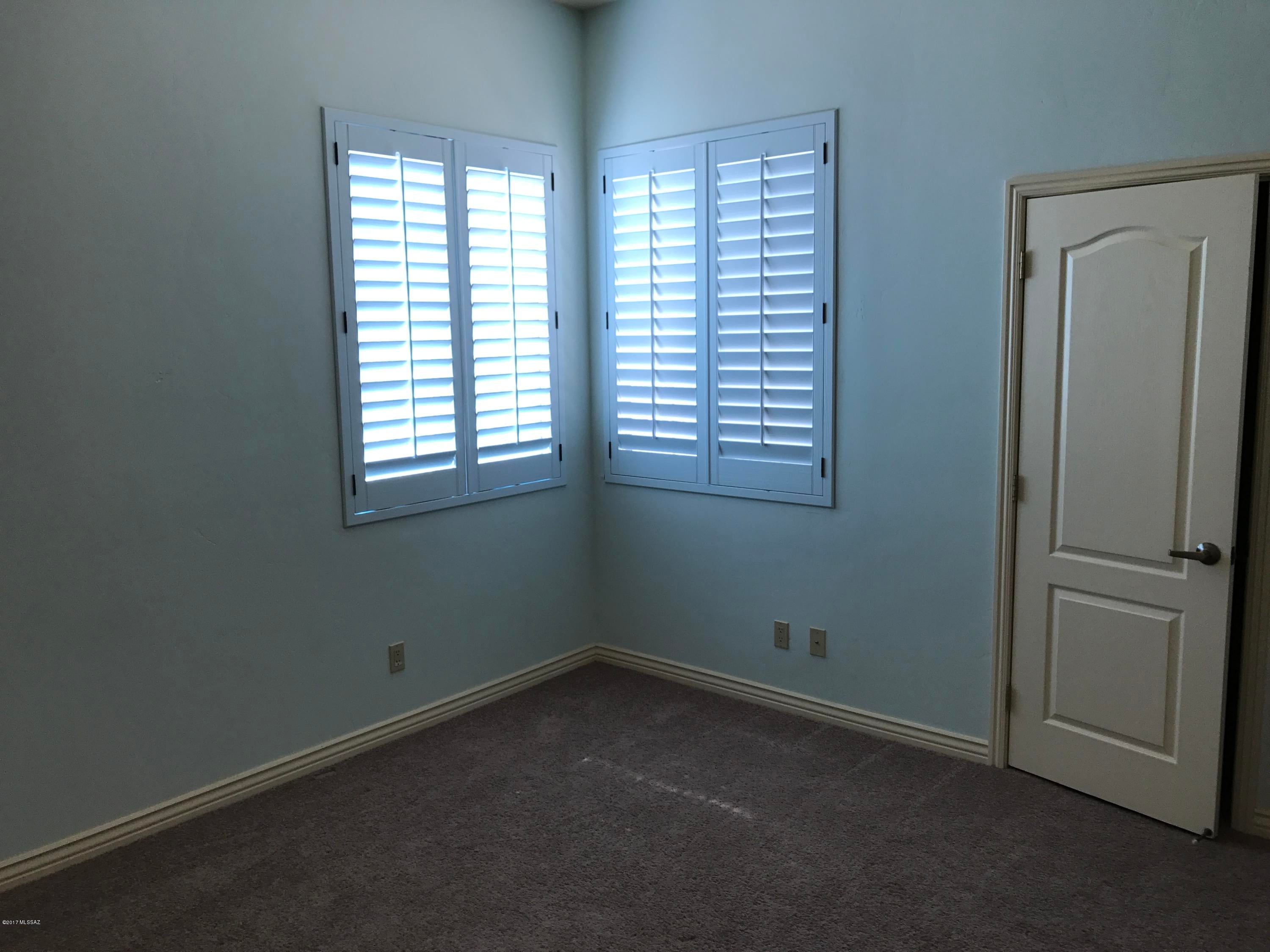 Colonial Trails (1-35) - Residential Lease