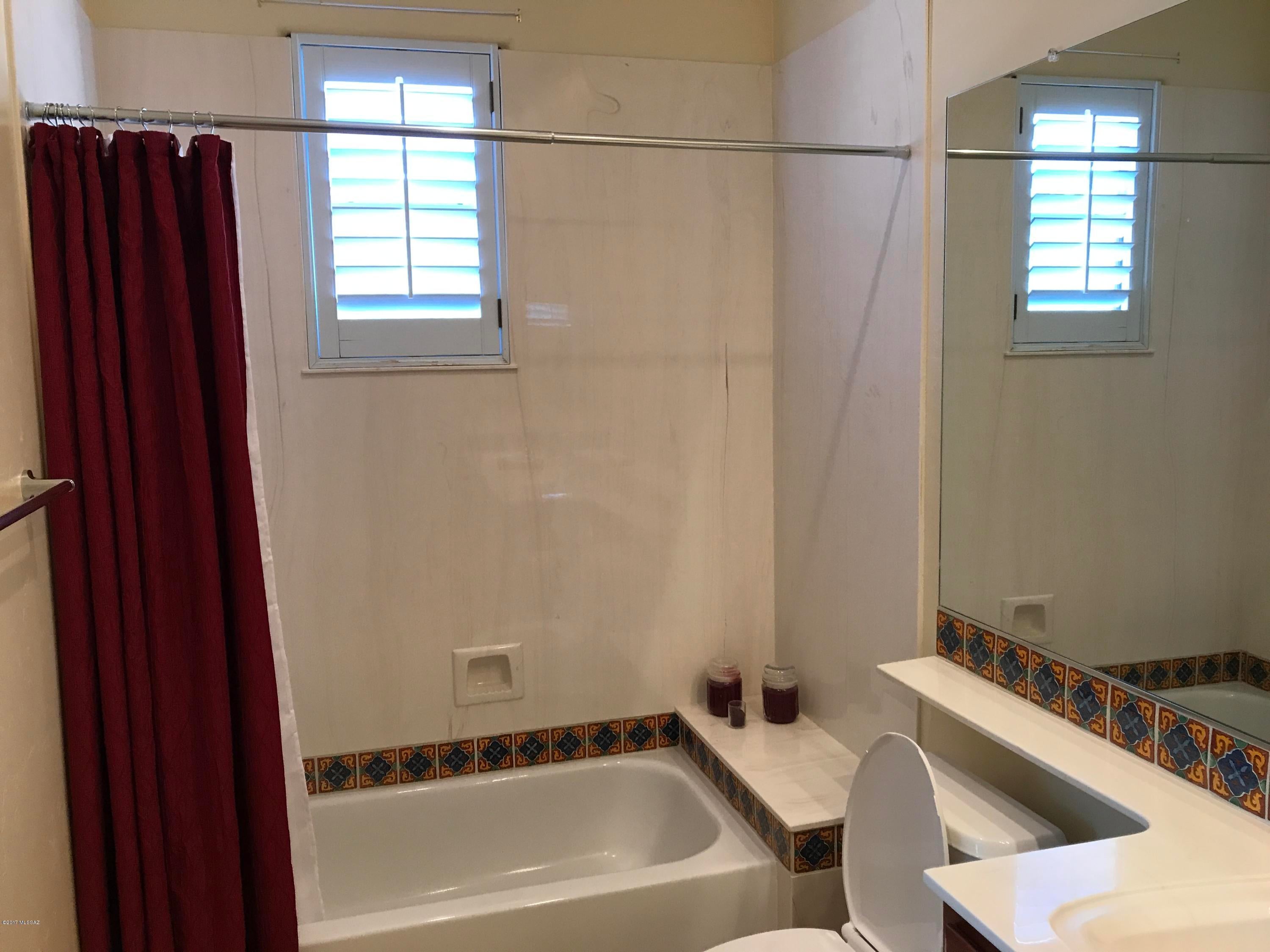 Colonial Trails (1-35) - Residential Lease