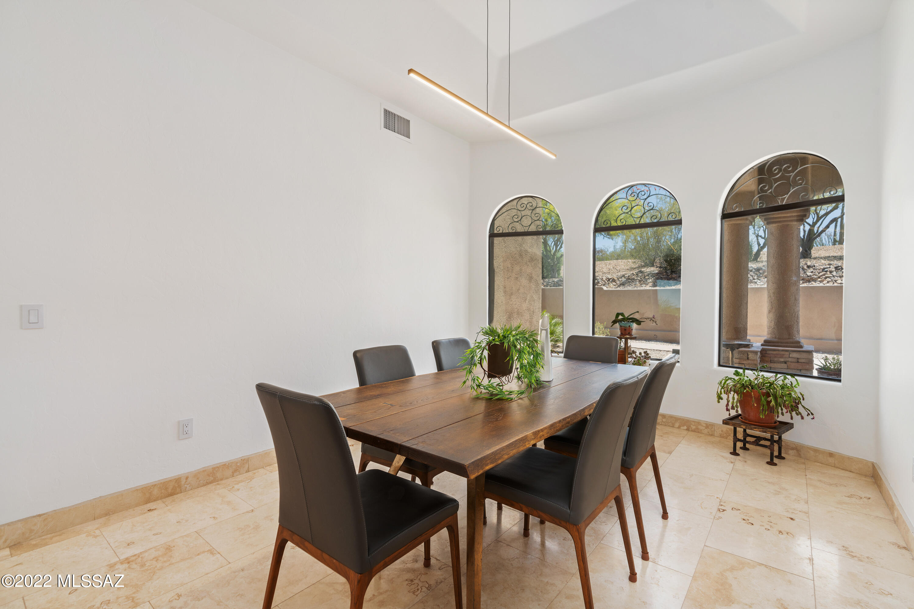 Los Arroyos Del Oeste (1-84) - Residential