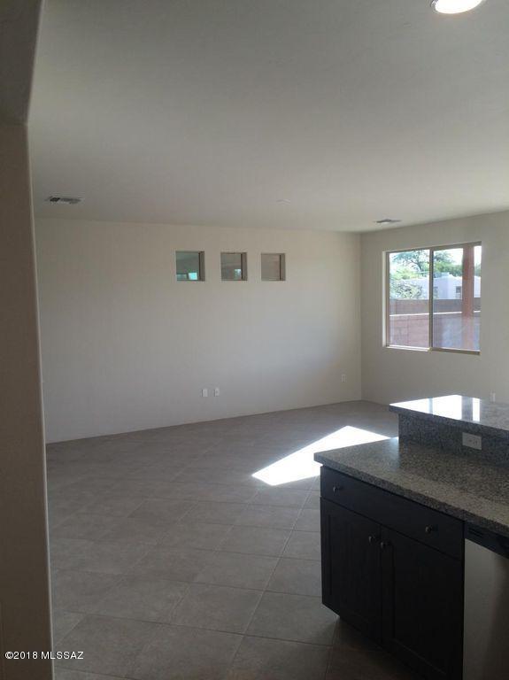 Miramonte At Glenn SQ20133580243 - Residential Lease