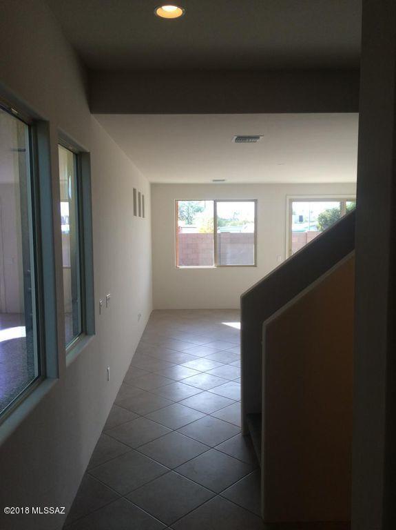 Miramonte At Glenn SQ20133580243 - Residential Lease
