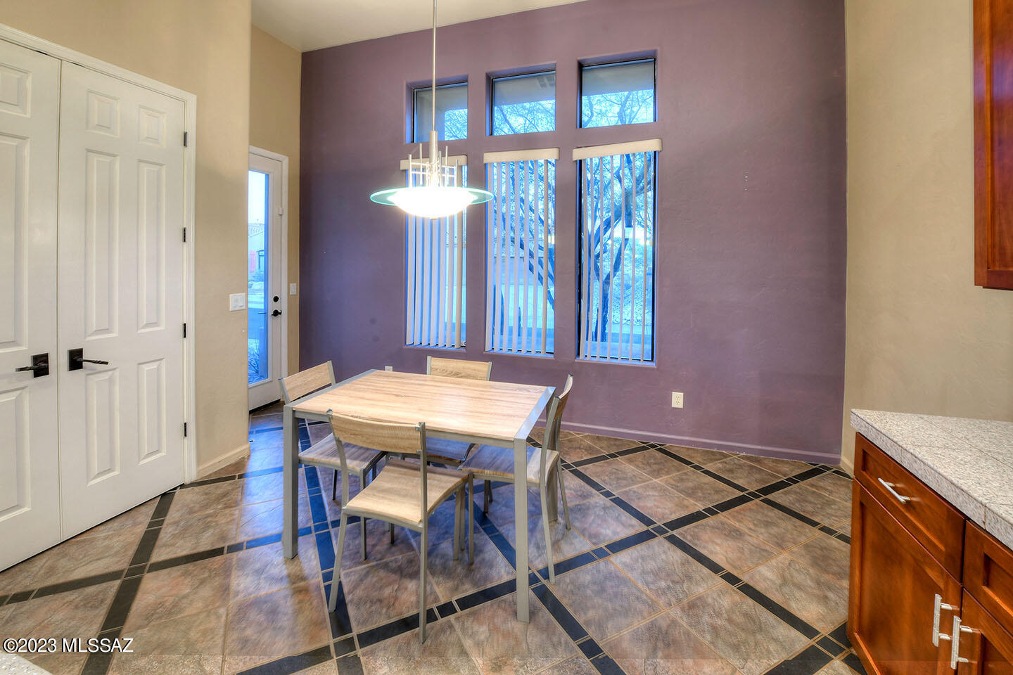 Sabino Mountain (1-290) - Residential