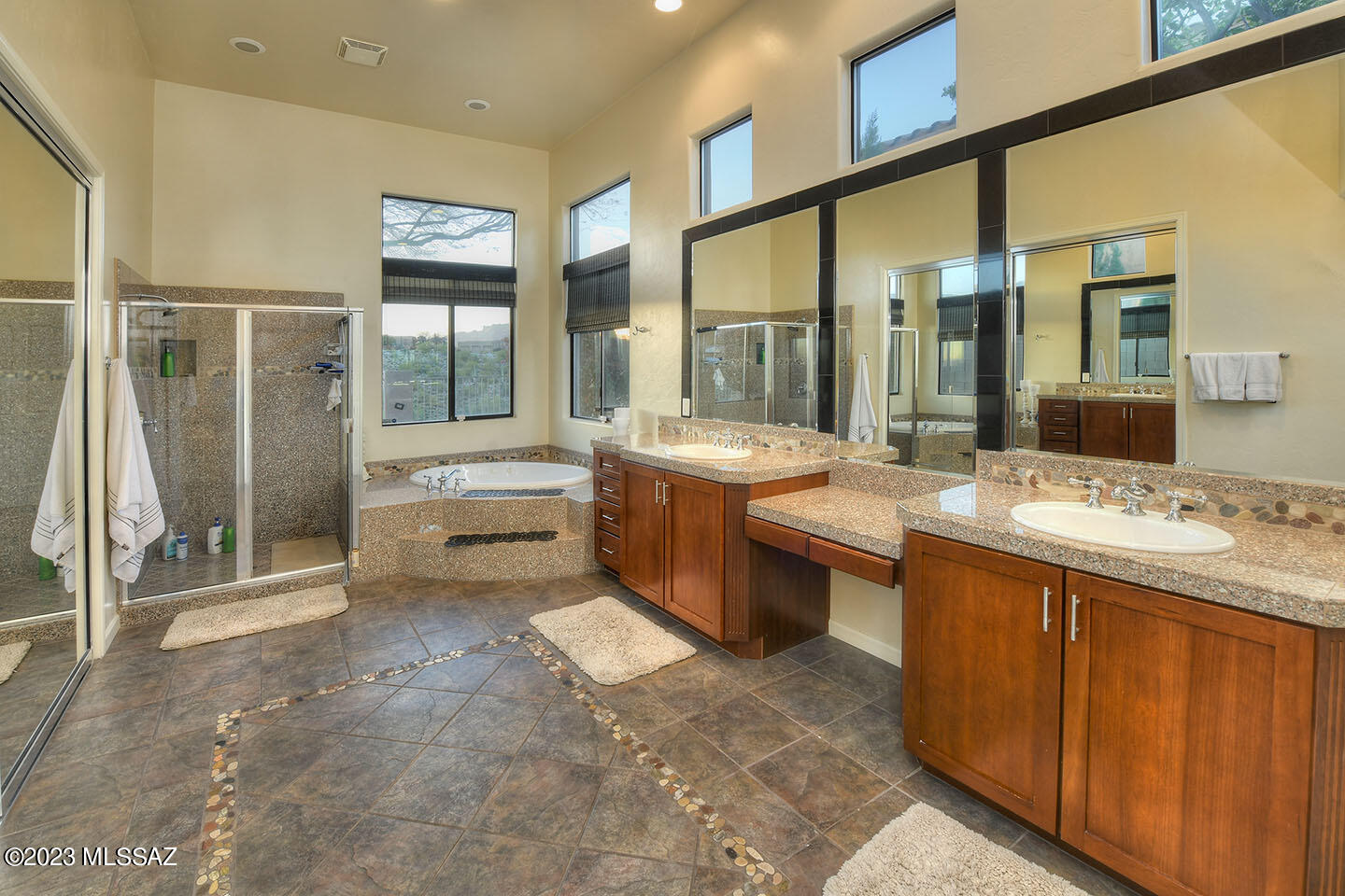 Sabino Mountain (1-290) - Residential