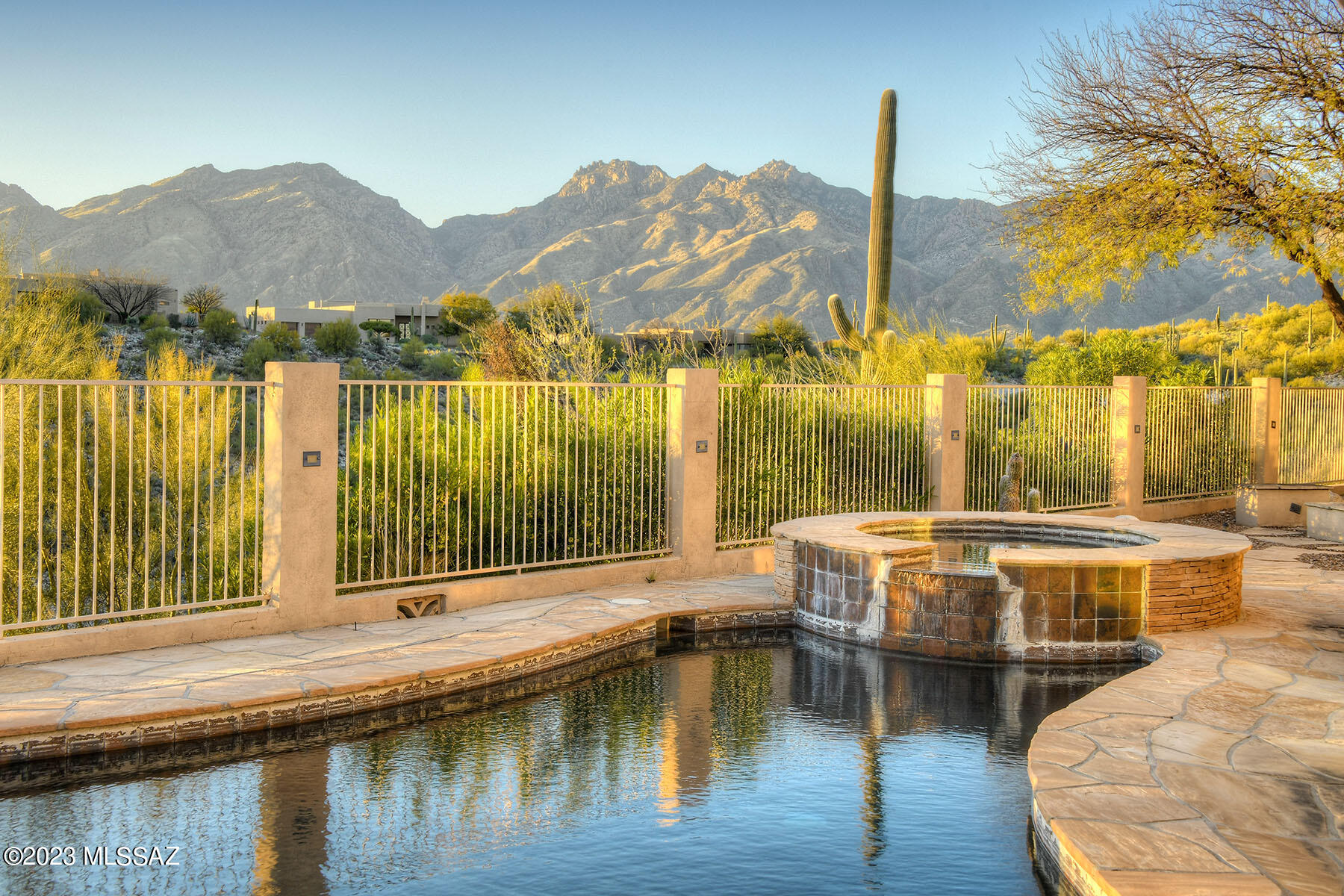 Sabino Mountain (1-290) - Residential