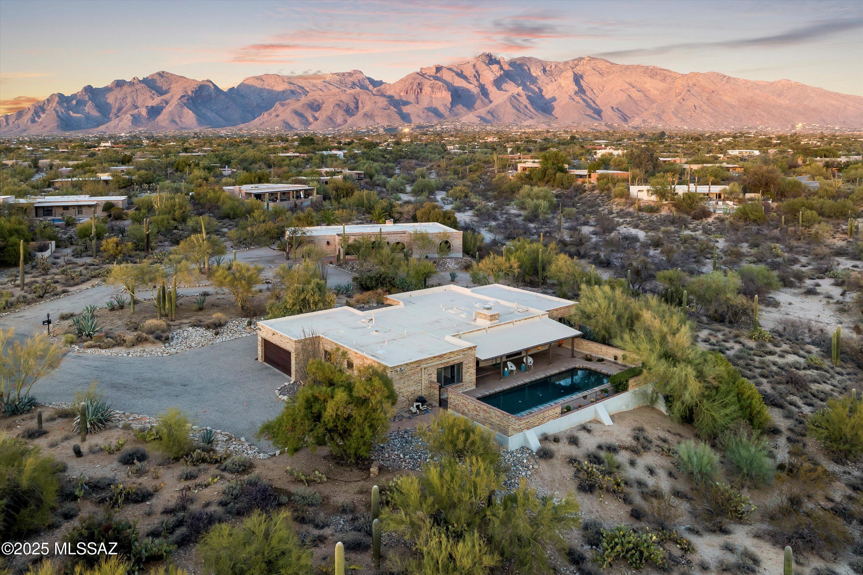 Catalina Foothills Estates NO. 7 - Residential