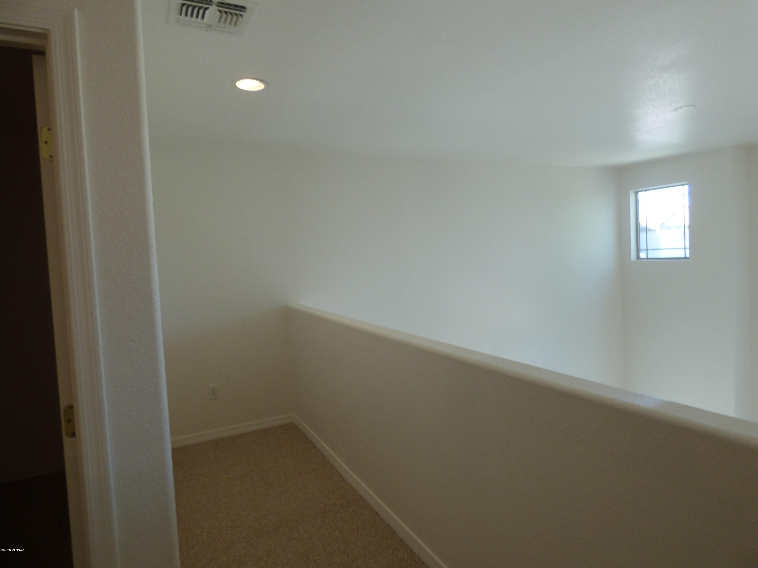 Presidio De Cancion (1-200) - Residential Lease