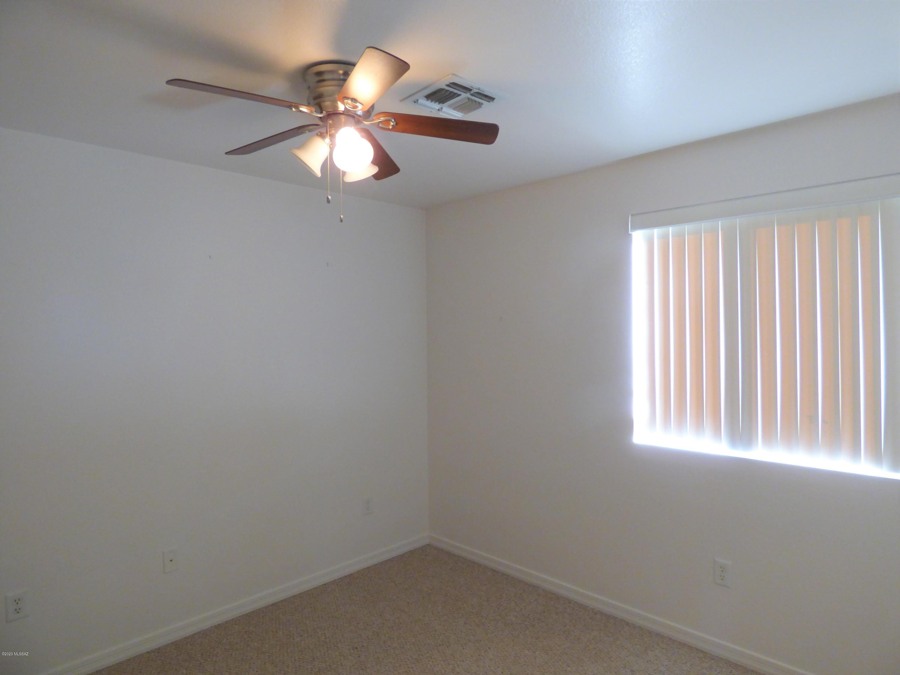 Presidio De Cancion (1-200) - Residential Lease