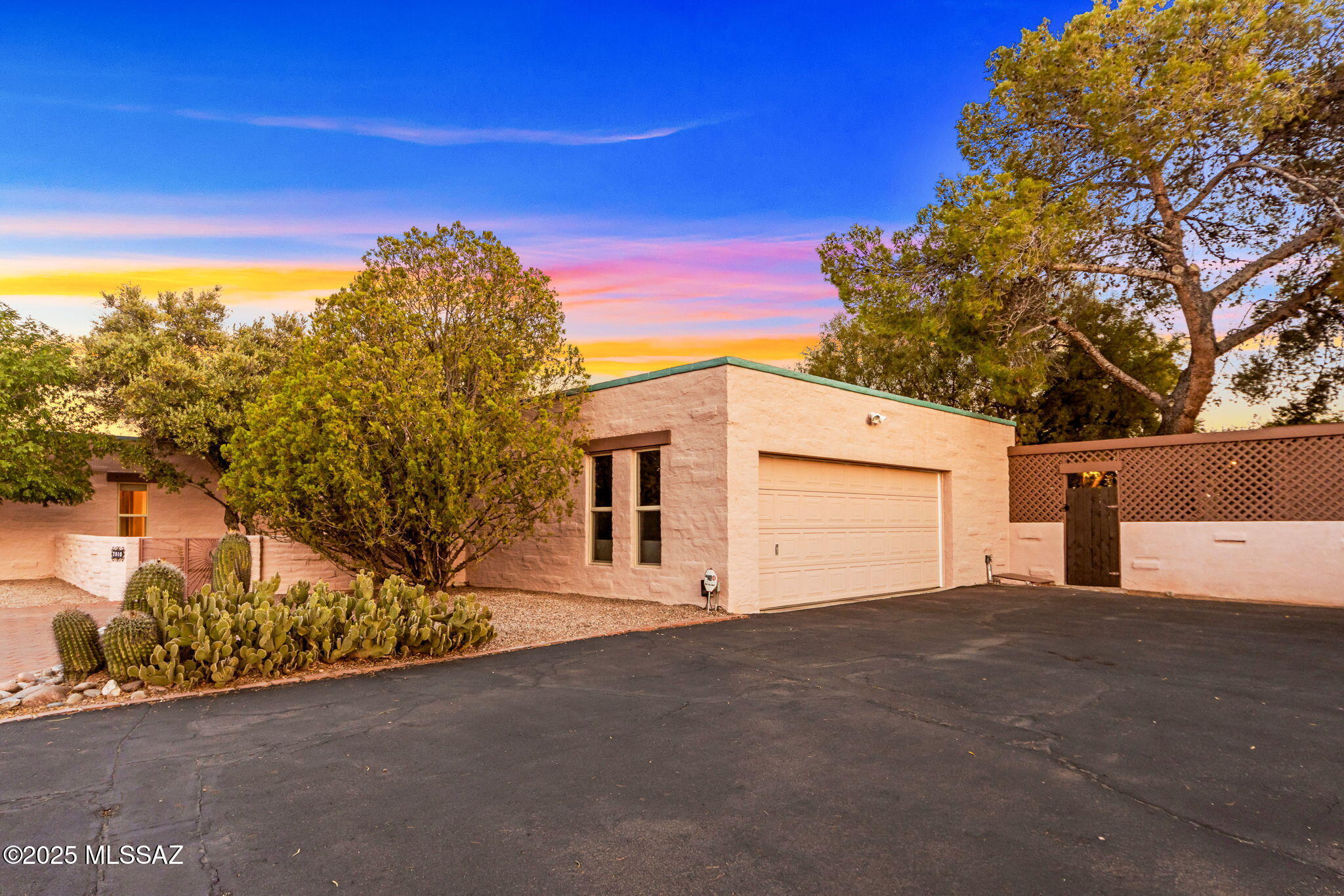 Sabino Vista Knolls (1-60) - Residential