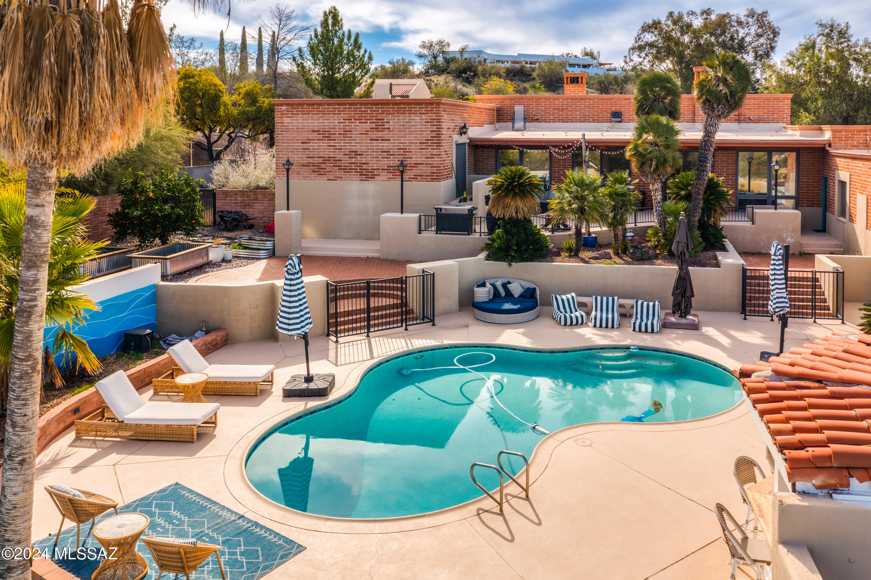 Tucson National Est - Residential
