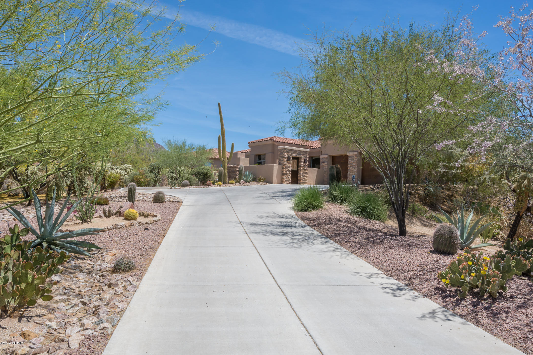 Dos Lagos at Dove Mountain (1-91) - Residential