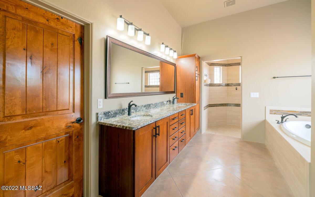 Rivers Edge/Canada Del Oro Estates (1-45) - Residential