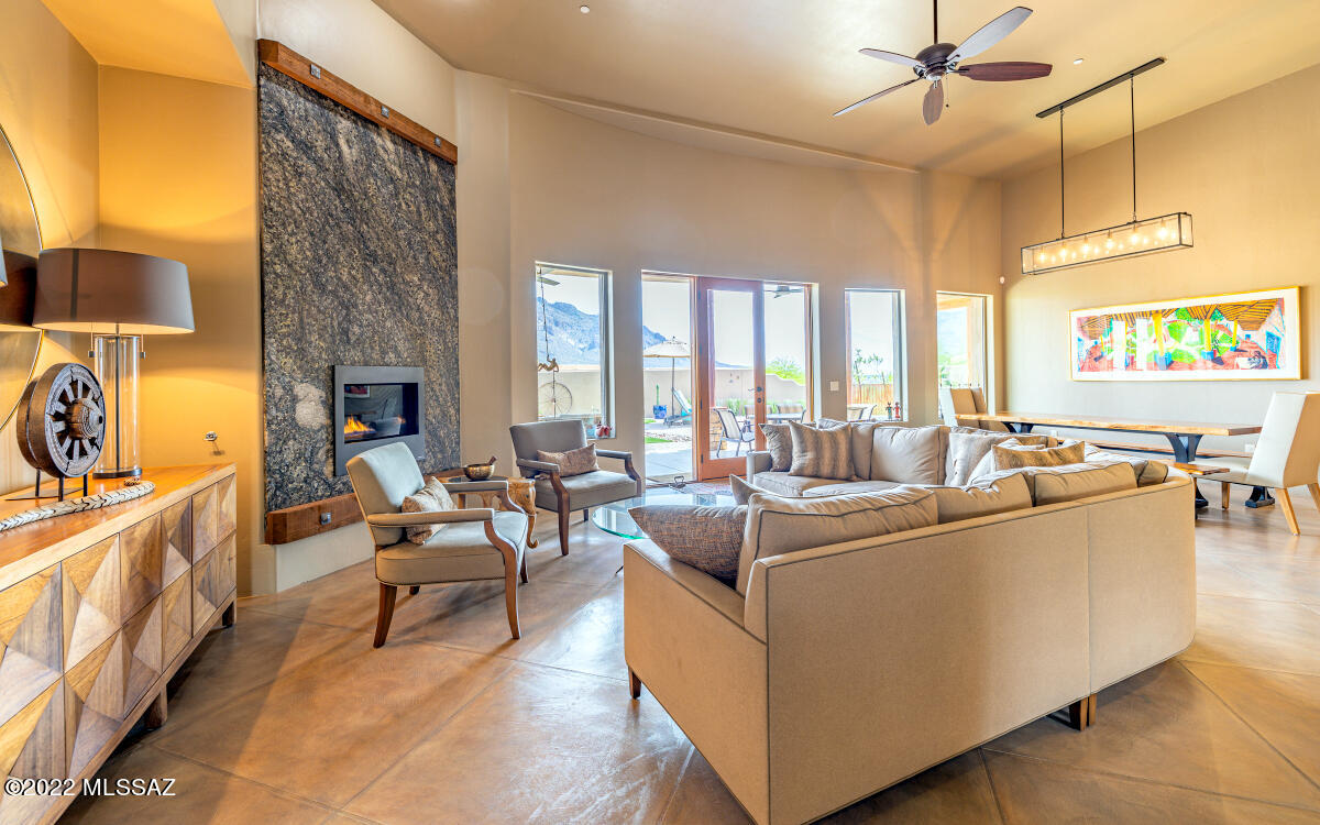 Rivers Edge/Canada Del Oro Estates (1-45) - Residential