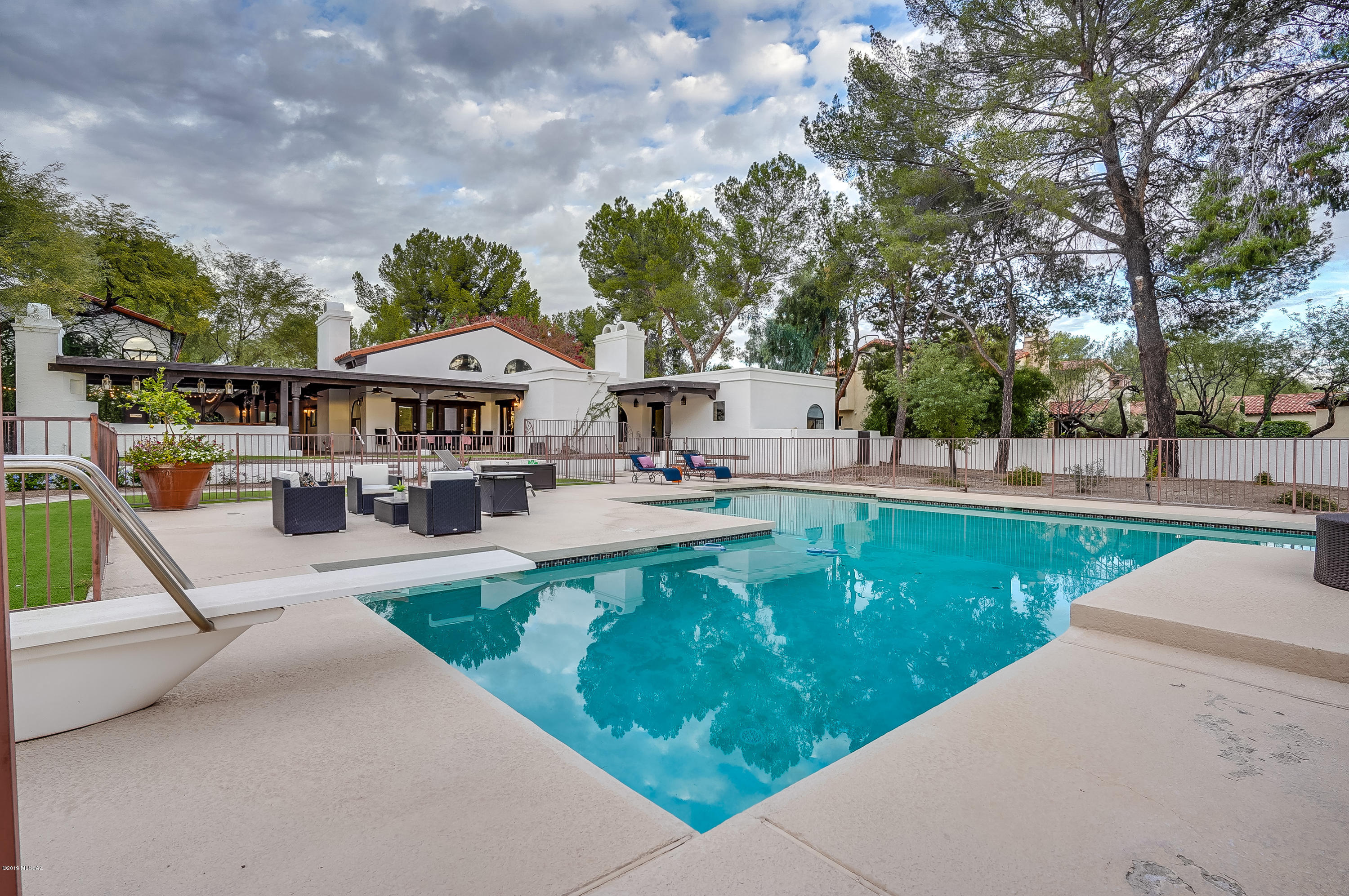 Country Club Estates NO. 1 - Residential