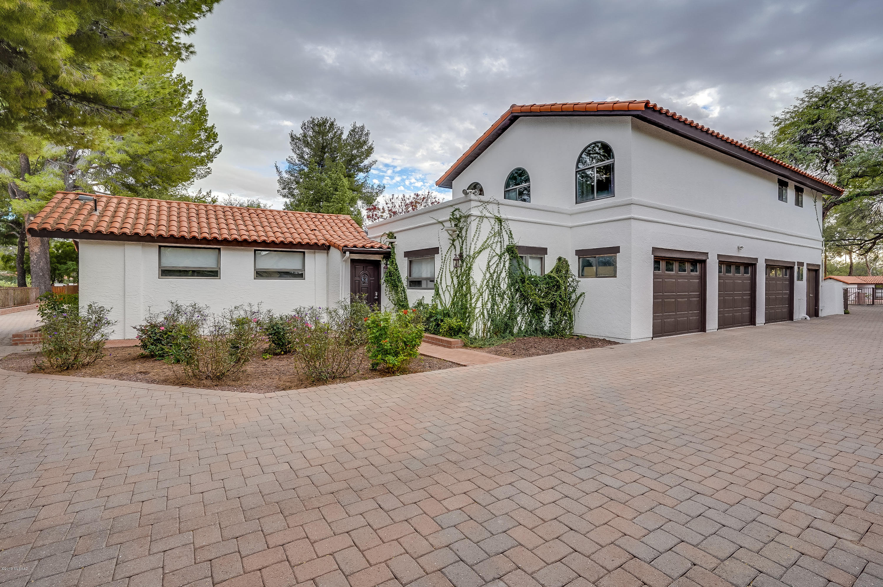 Country Club Estates NO. 1 - Residential