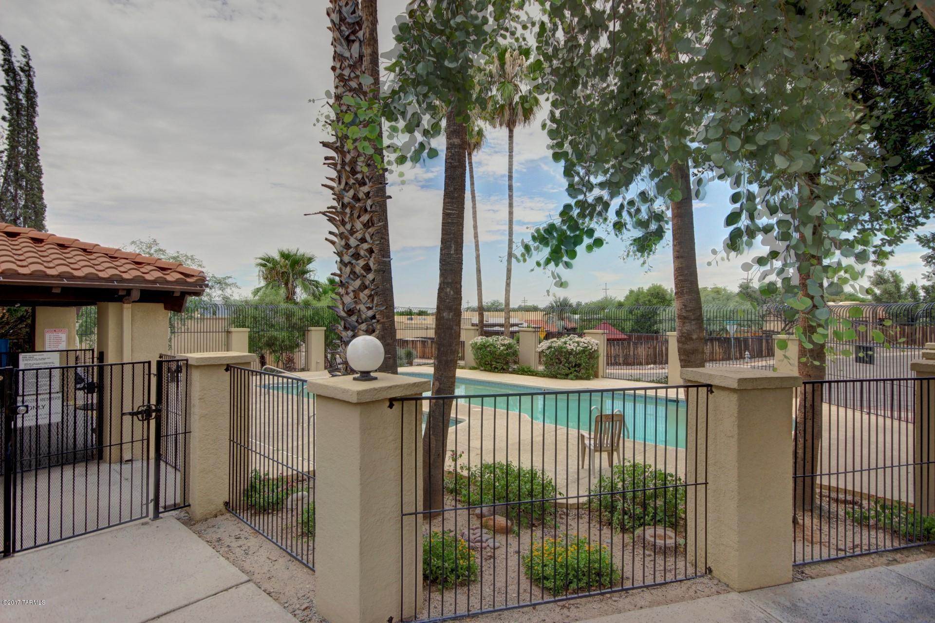 Gatewood Pointe Townhomes(1-138)BK.(1) - Residential