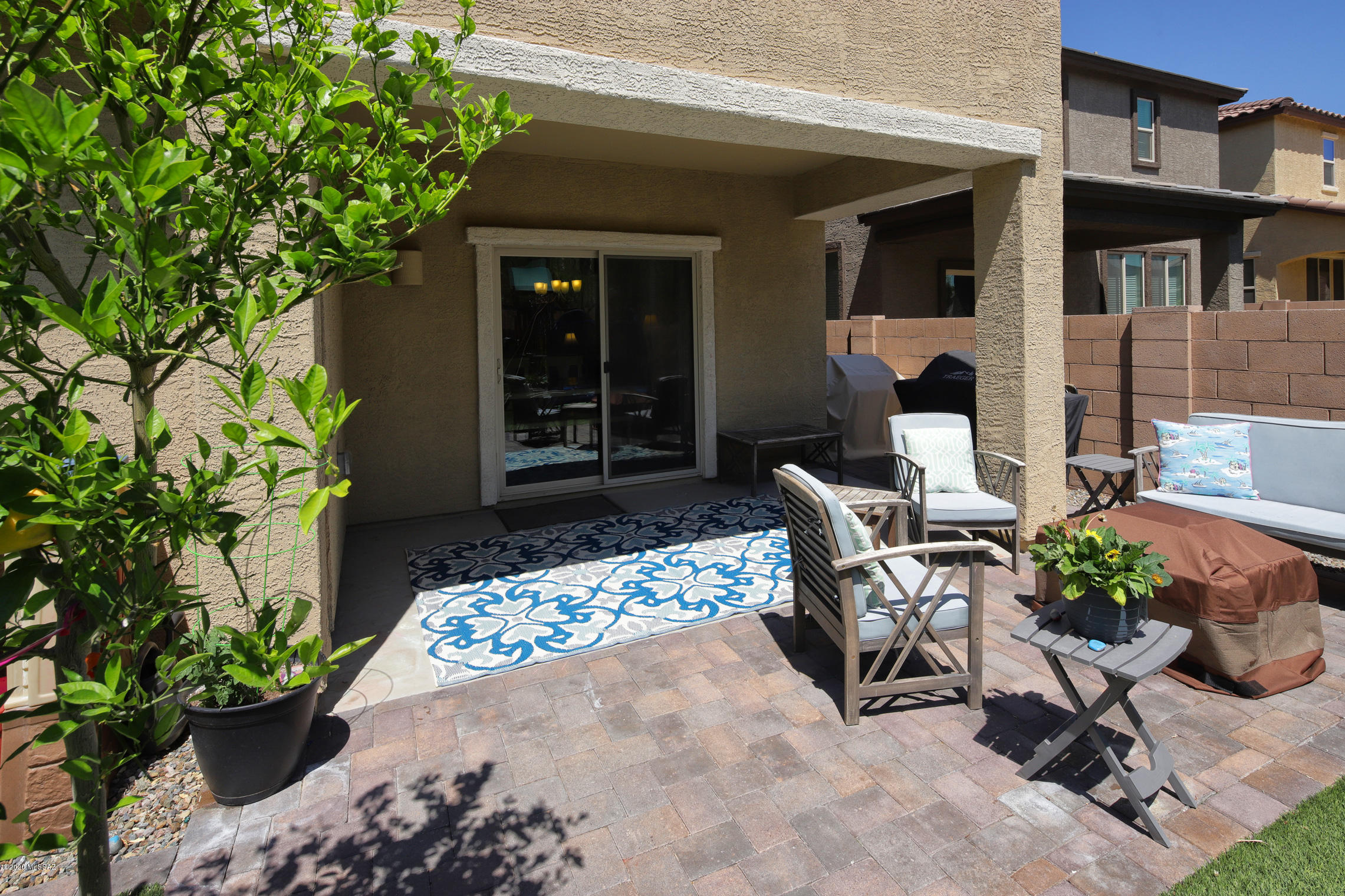 Interstate 10 and Kolb Road - Residential