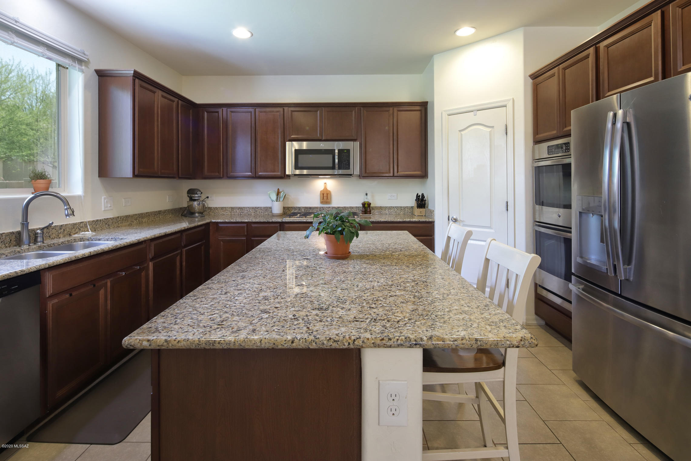 Interstate 10 and Kolb Road - Residential