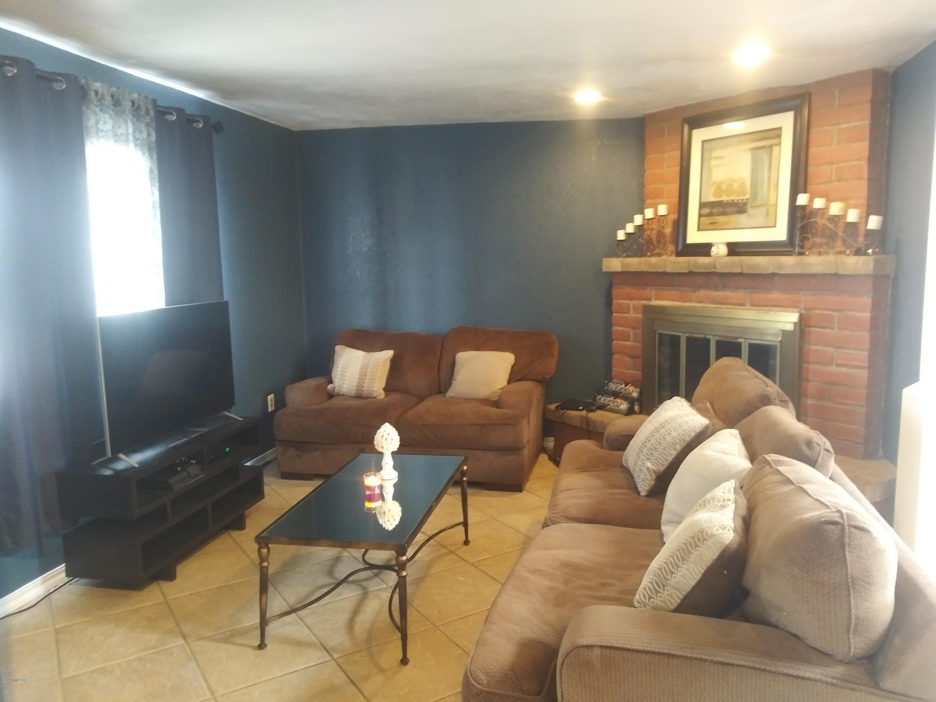 Rio Rico Villas 13 - Residential