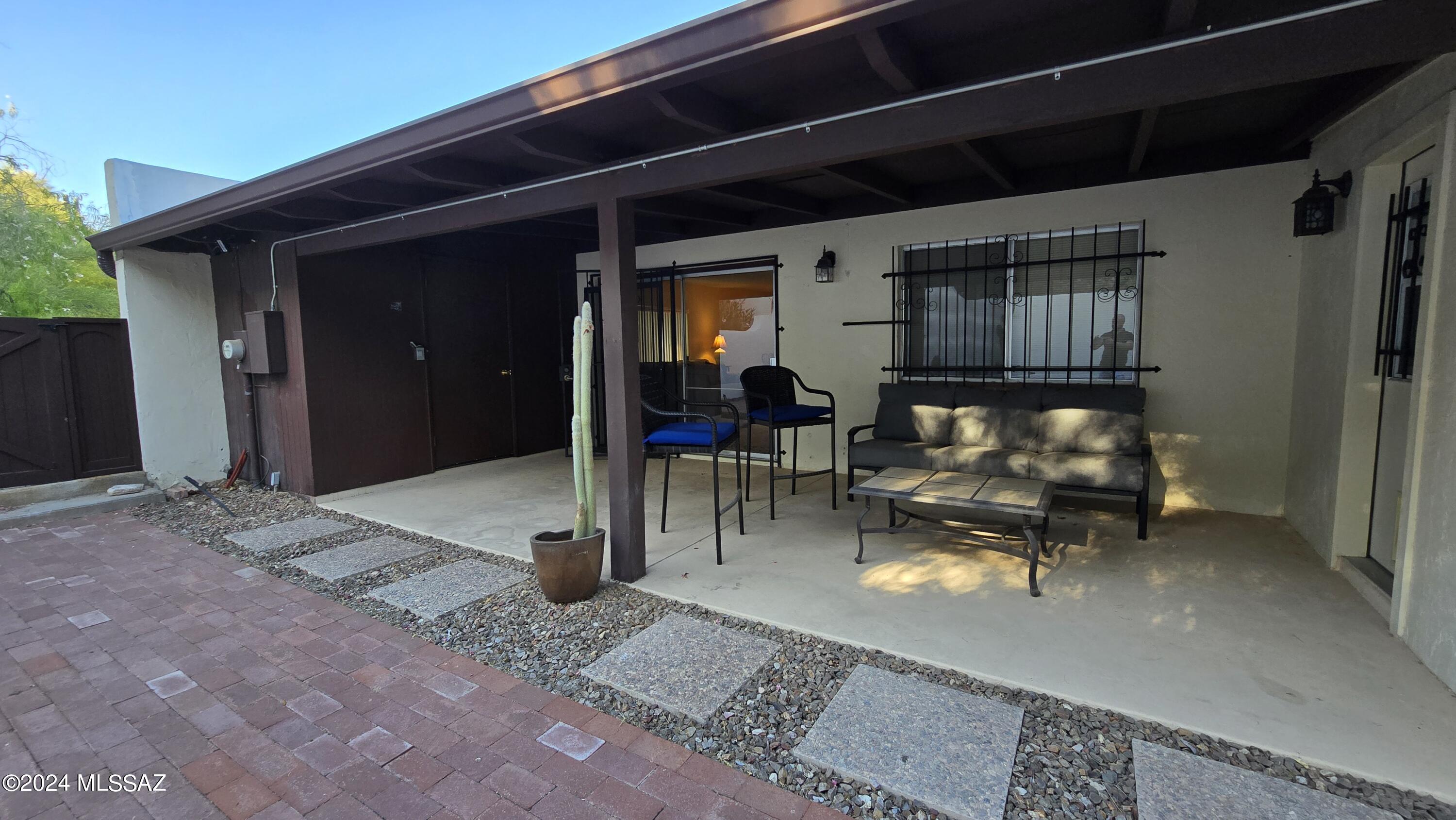 Via Entrada Townhouses - Residential Lease
