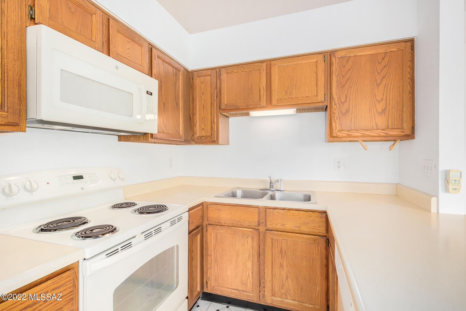 Miramonte Townhomes (1-67) - Residential