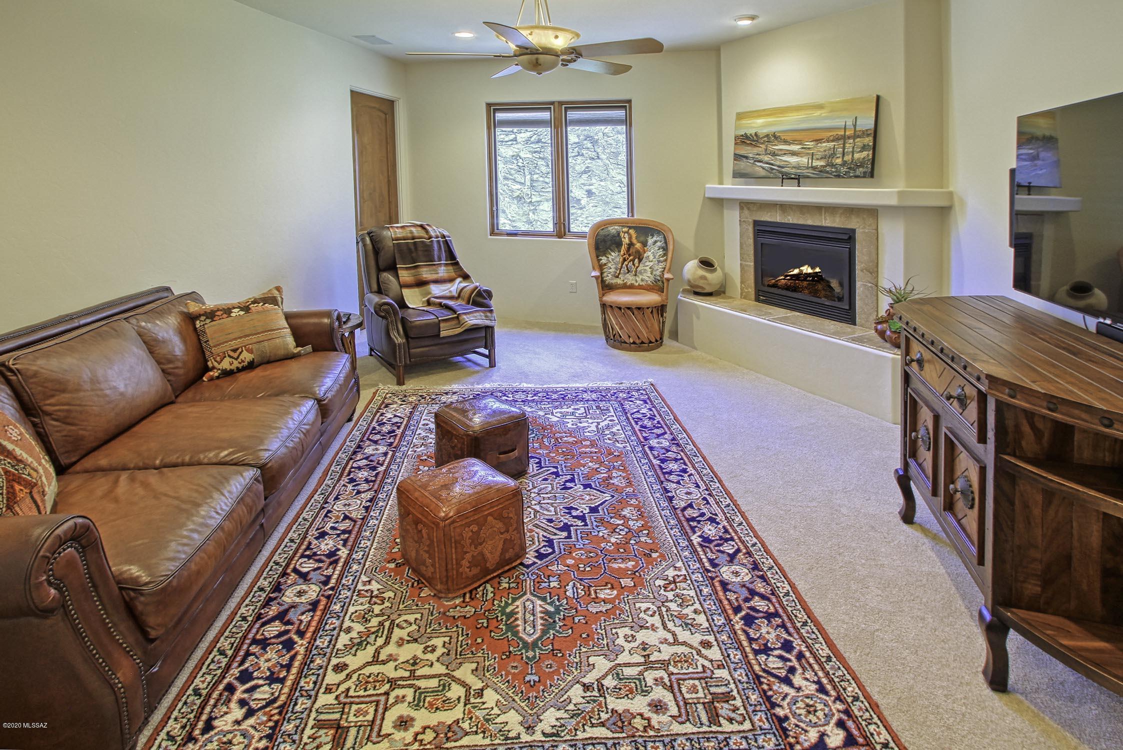 Canyon Pass III At Dove Mountain (111-181) - Residential