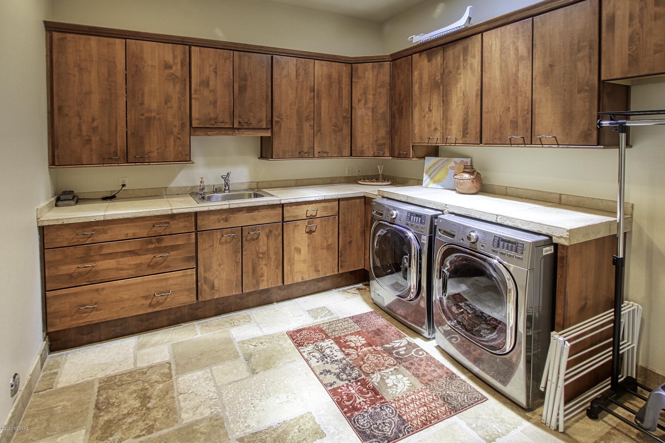 Canyon Pass III At Dove Mountain (111-181) - Residential