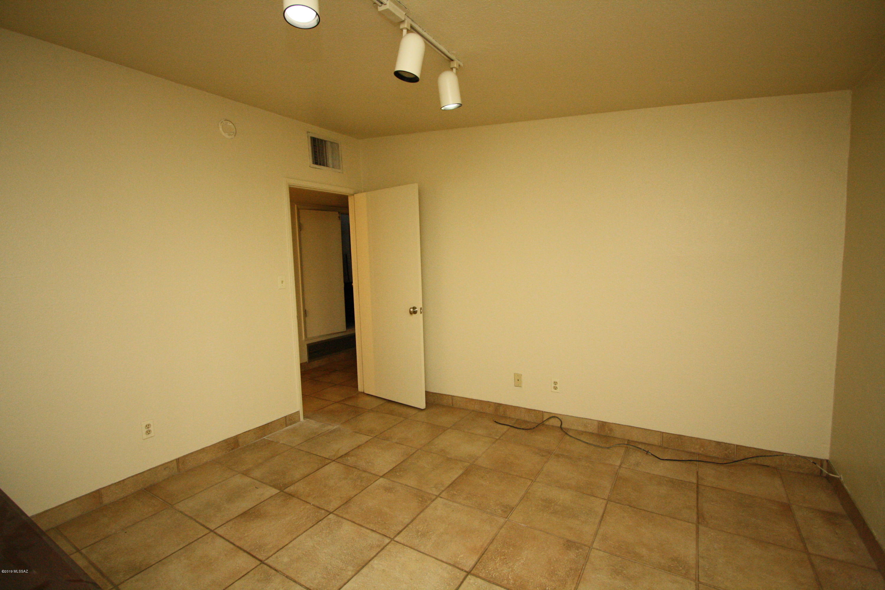 Altadena Heights - Residential Lease