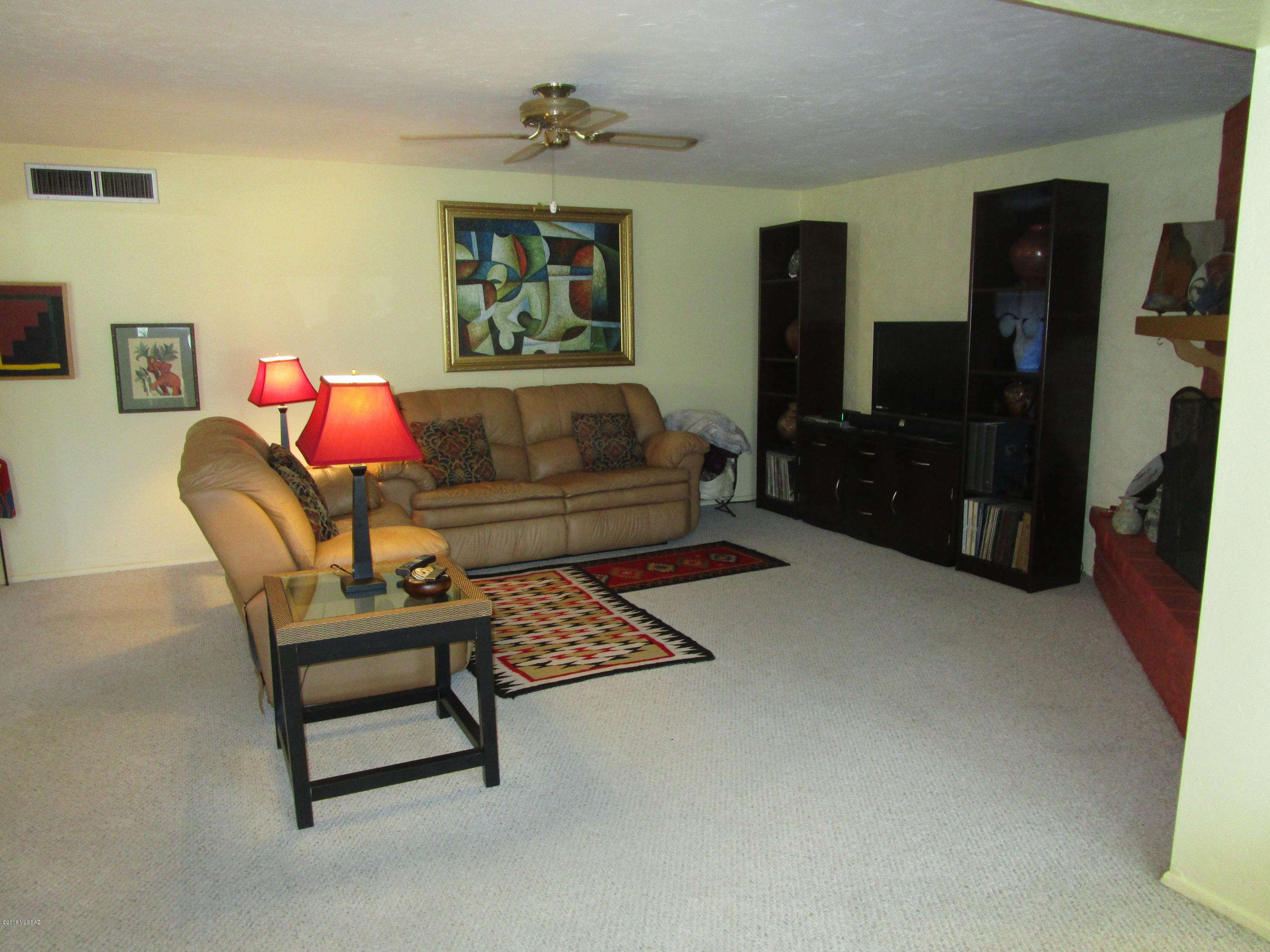 Broadway East (1-112) - Residential
