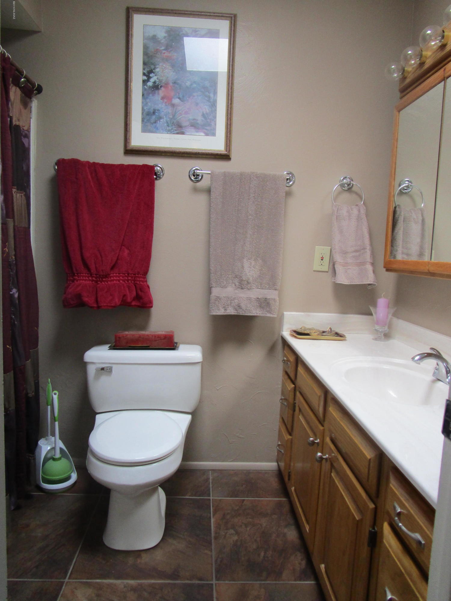 Broadway East (1-112) - Residential