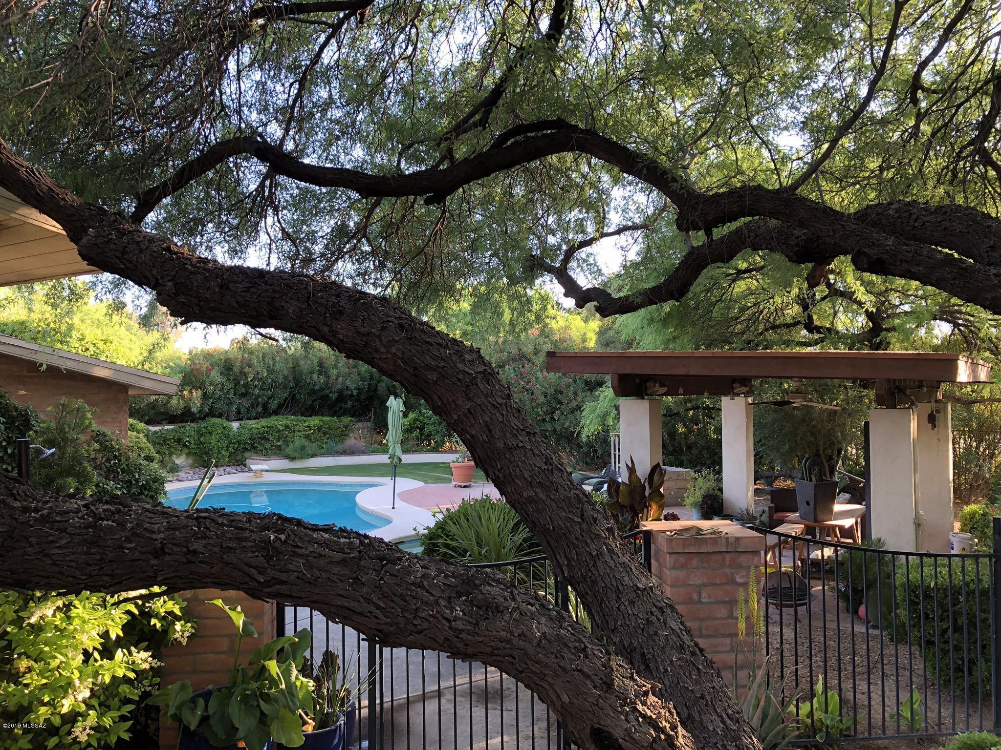 Country Club Estates NO. 1 - Residential