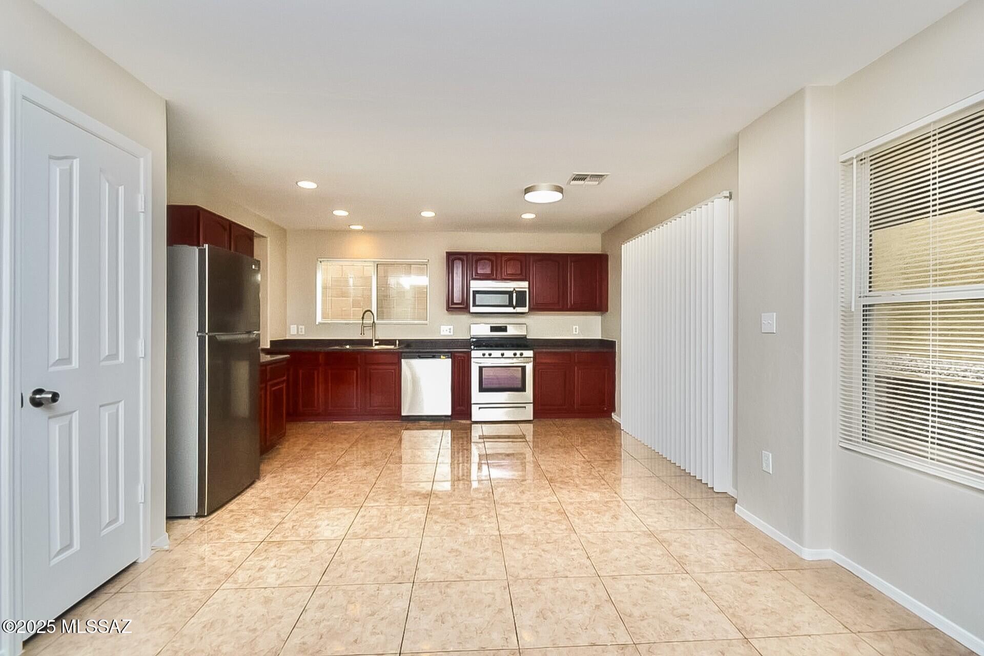 Liberty Village (1-94) - Residential Lease