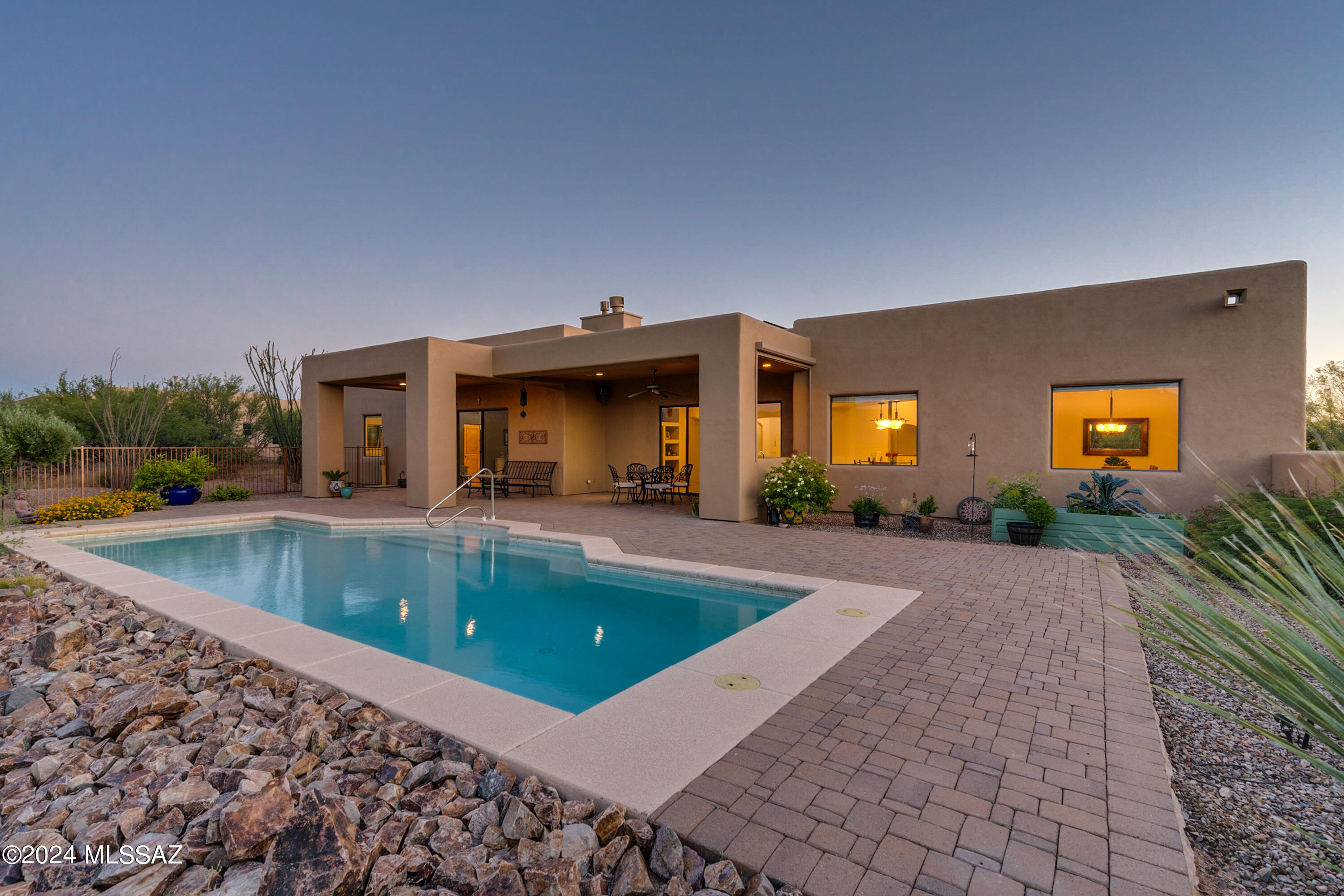 Coyote Creek (1-395) - Residential