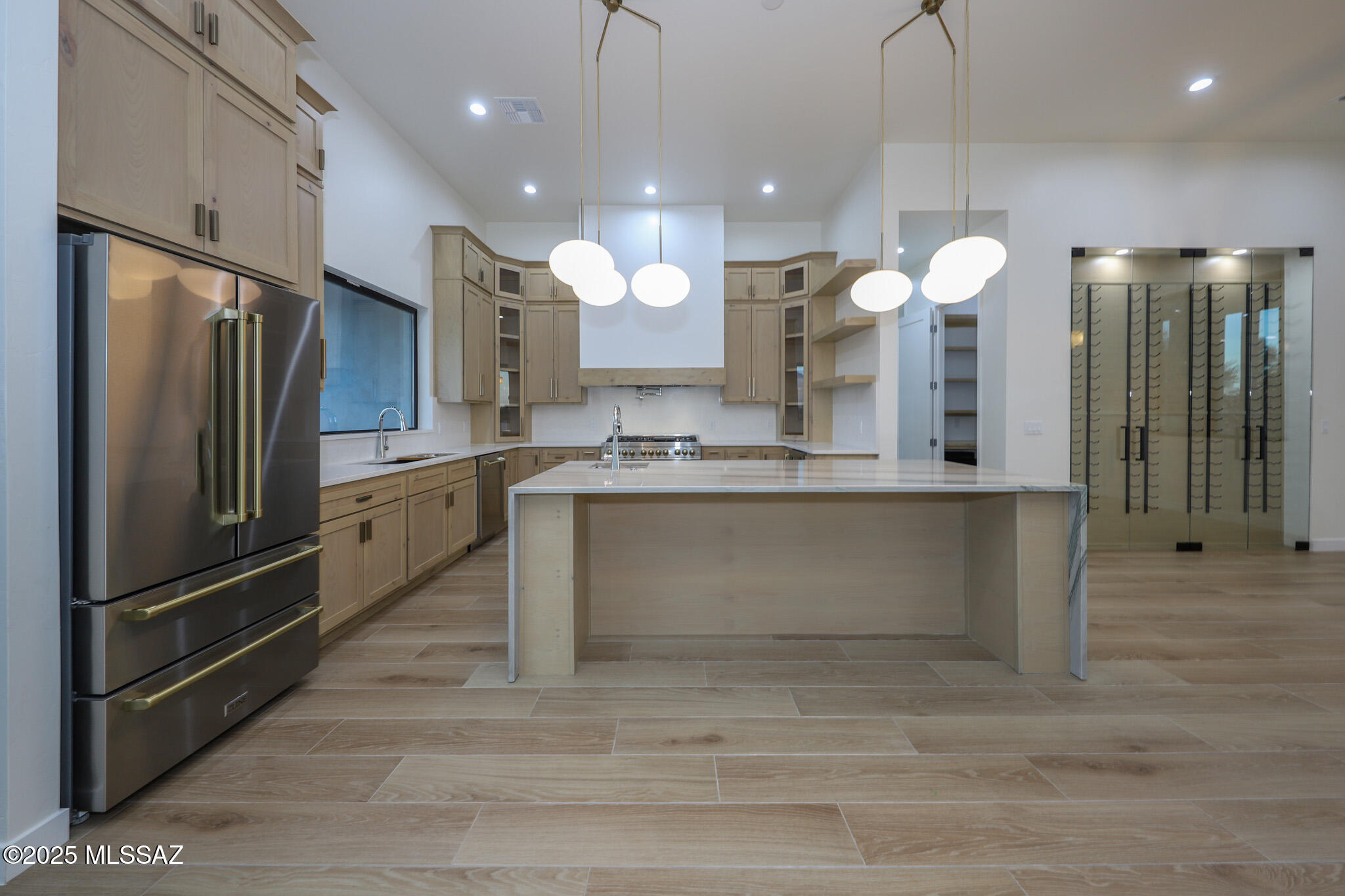 Tecolote De Oro (1-14) - Residential