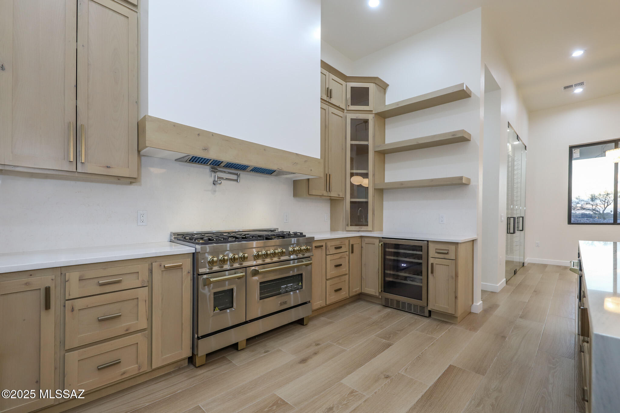 Tecolote De Oro (1-14) - Residential